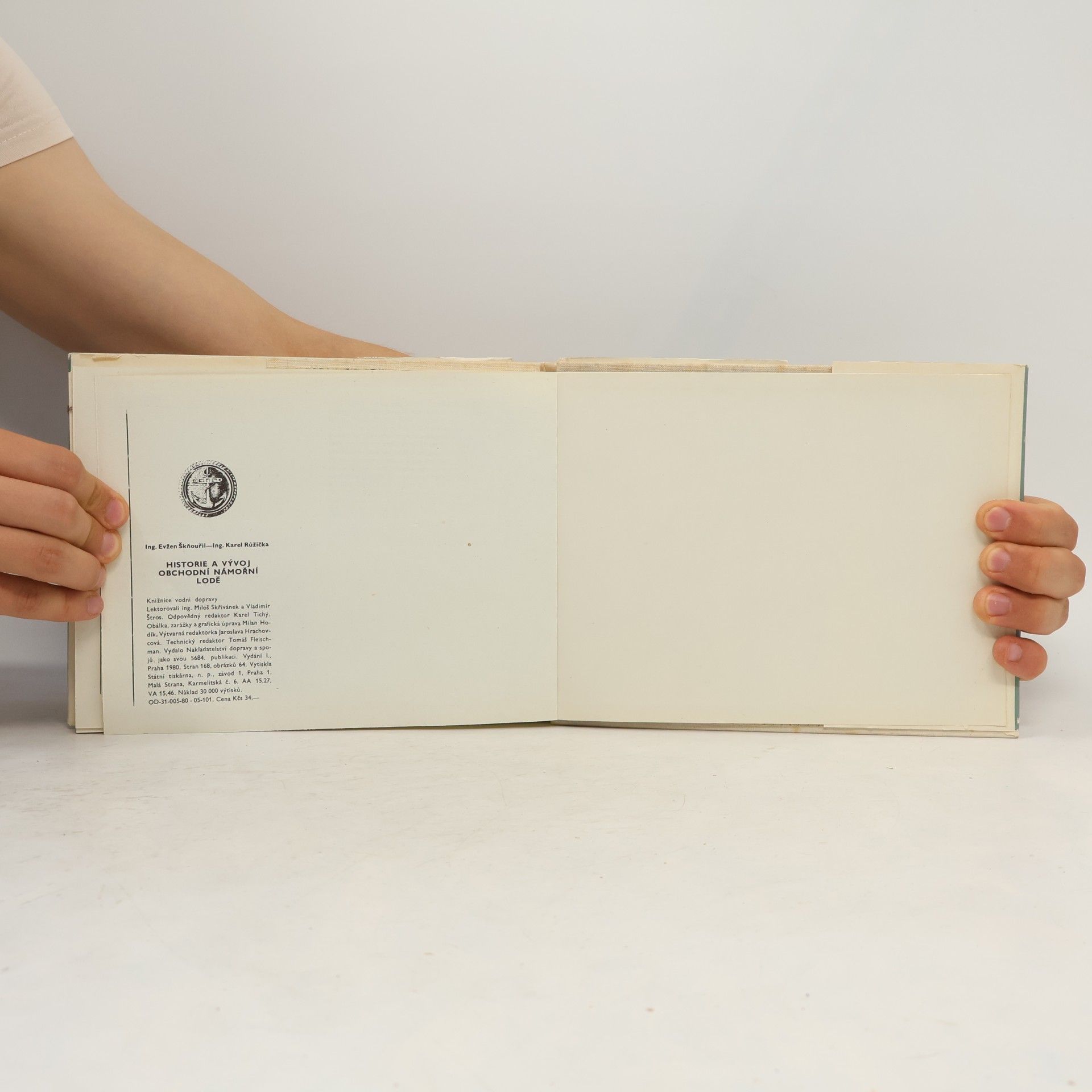 Evžen Škňouřil Atlas lodí. Historie a vývoj obchodní námořní lodě