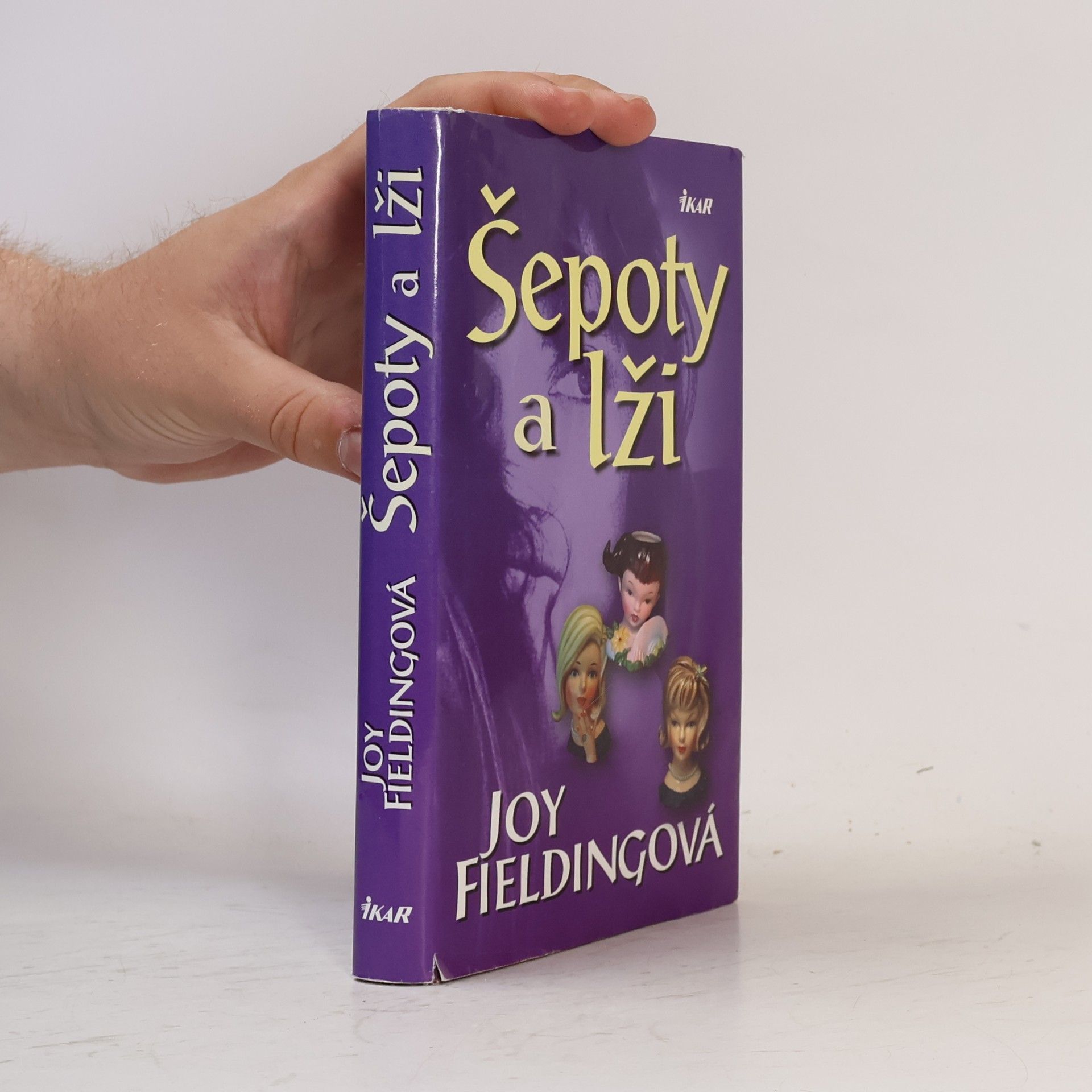 Joy Fielding Šepoty a lži