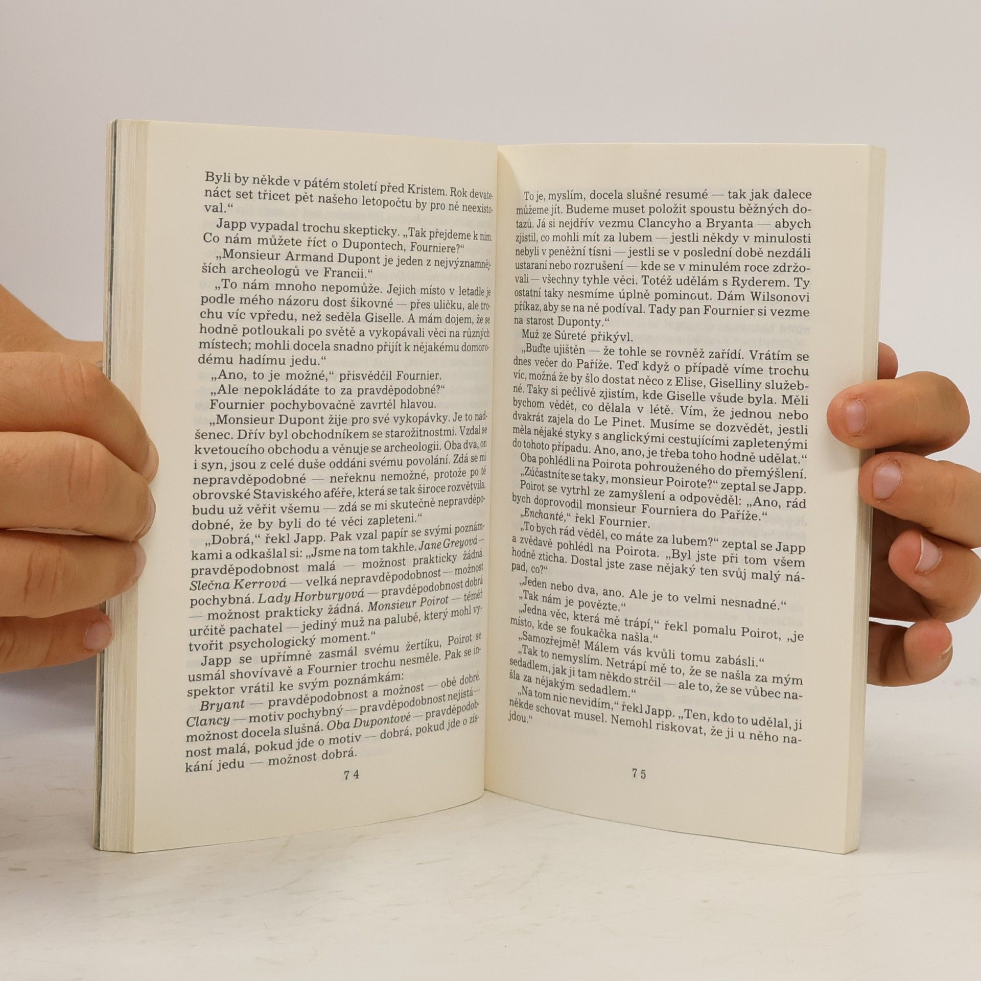 Agatha Christie Smrt v oblacích