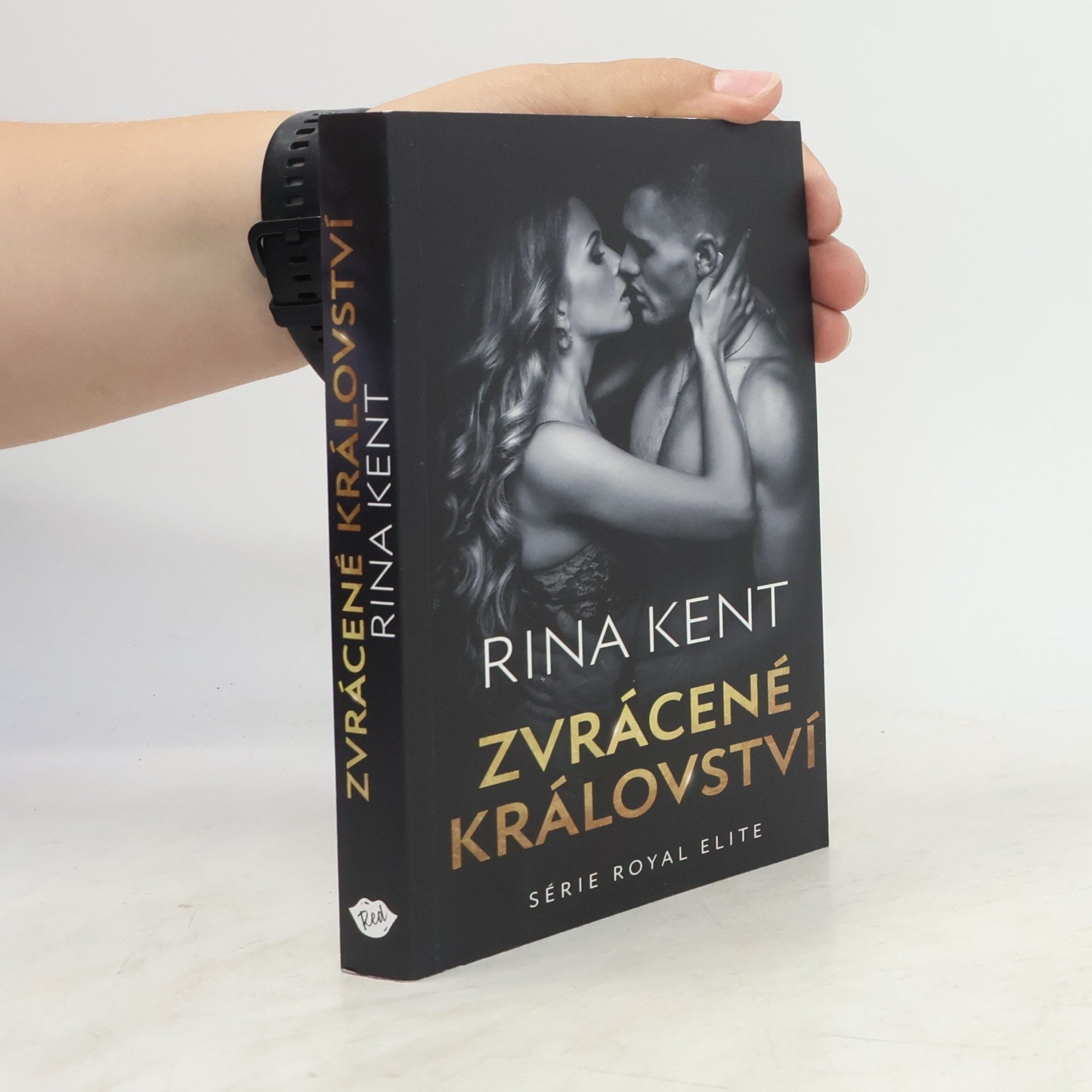 Rina Kent Zvrácené království