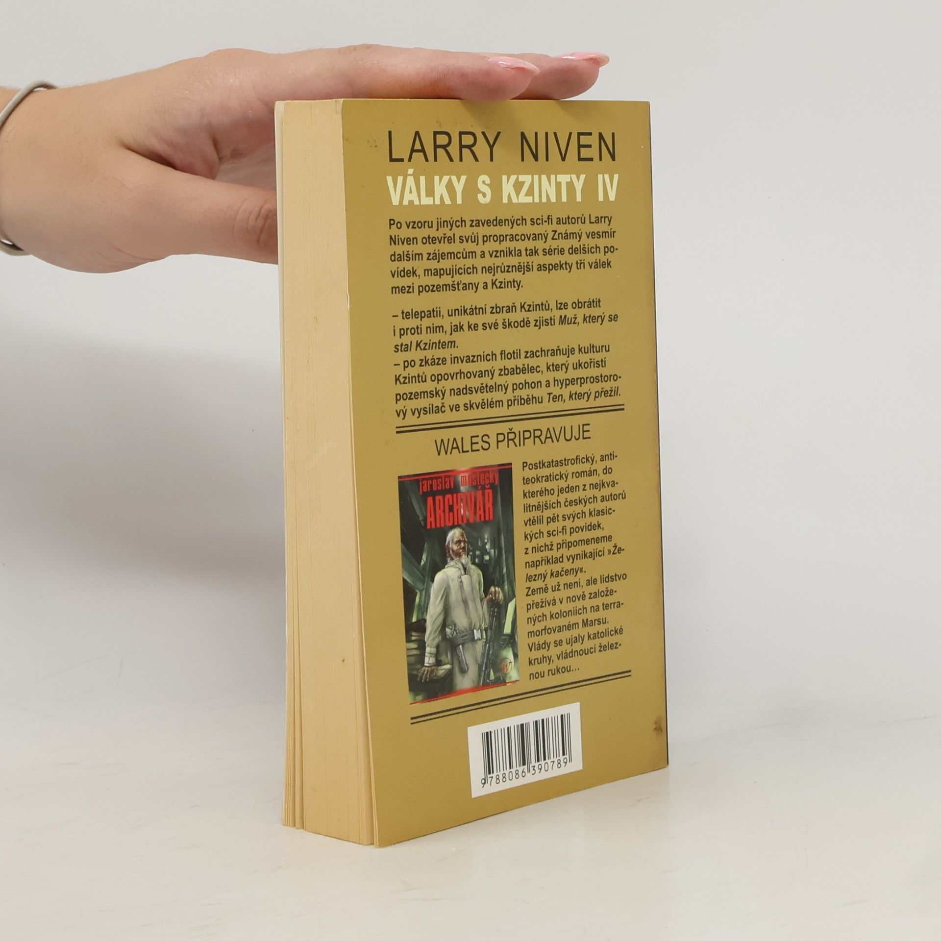 Larry Niven Války s Kzinty IV.