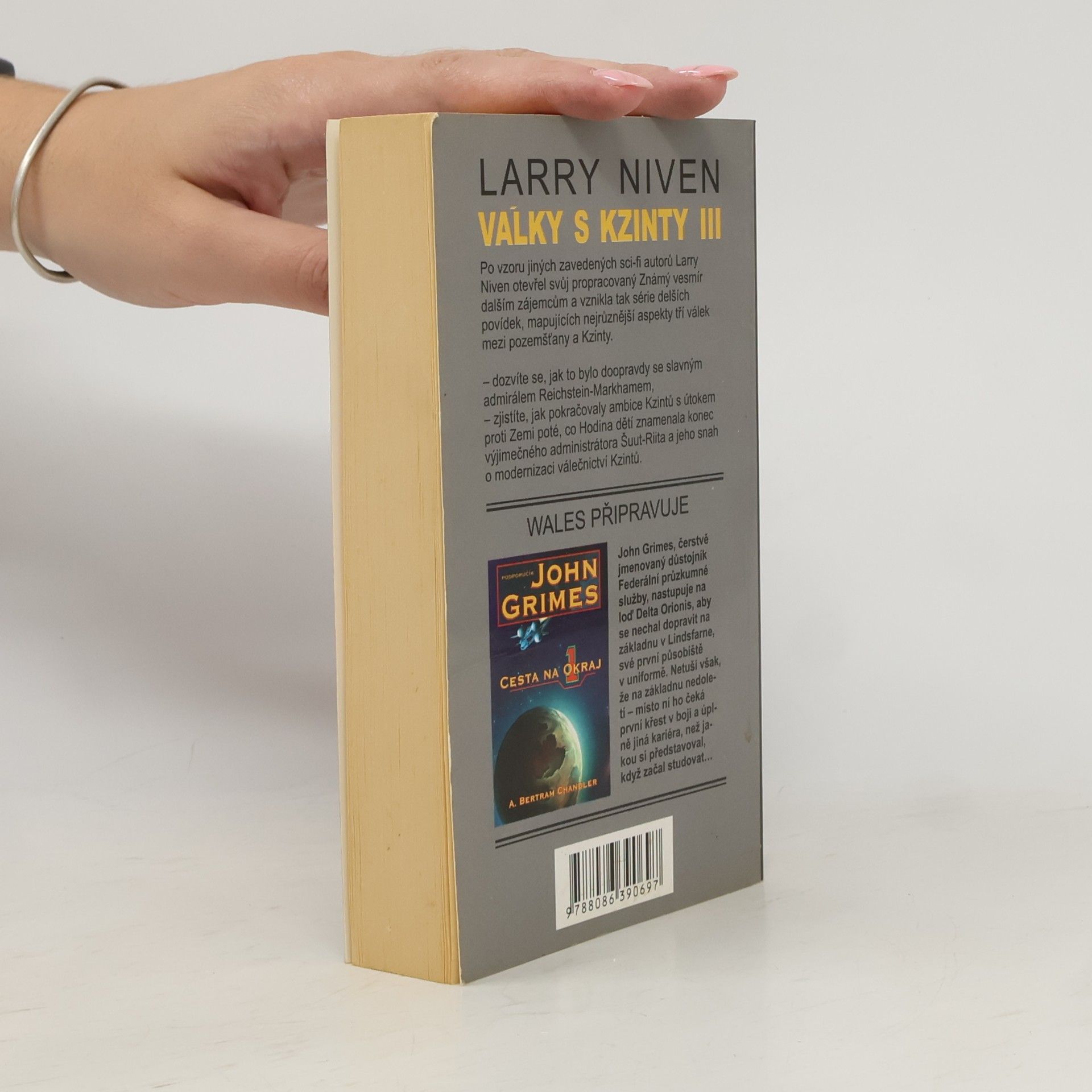 Larry Niven Války s Kzinty III : cyklus Larryho Nivena Známý vesmír