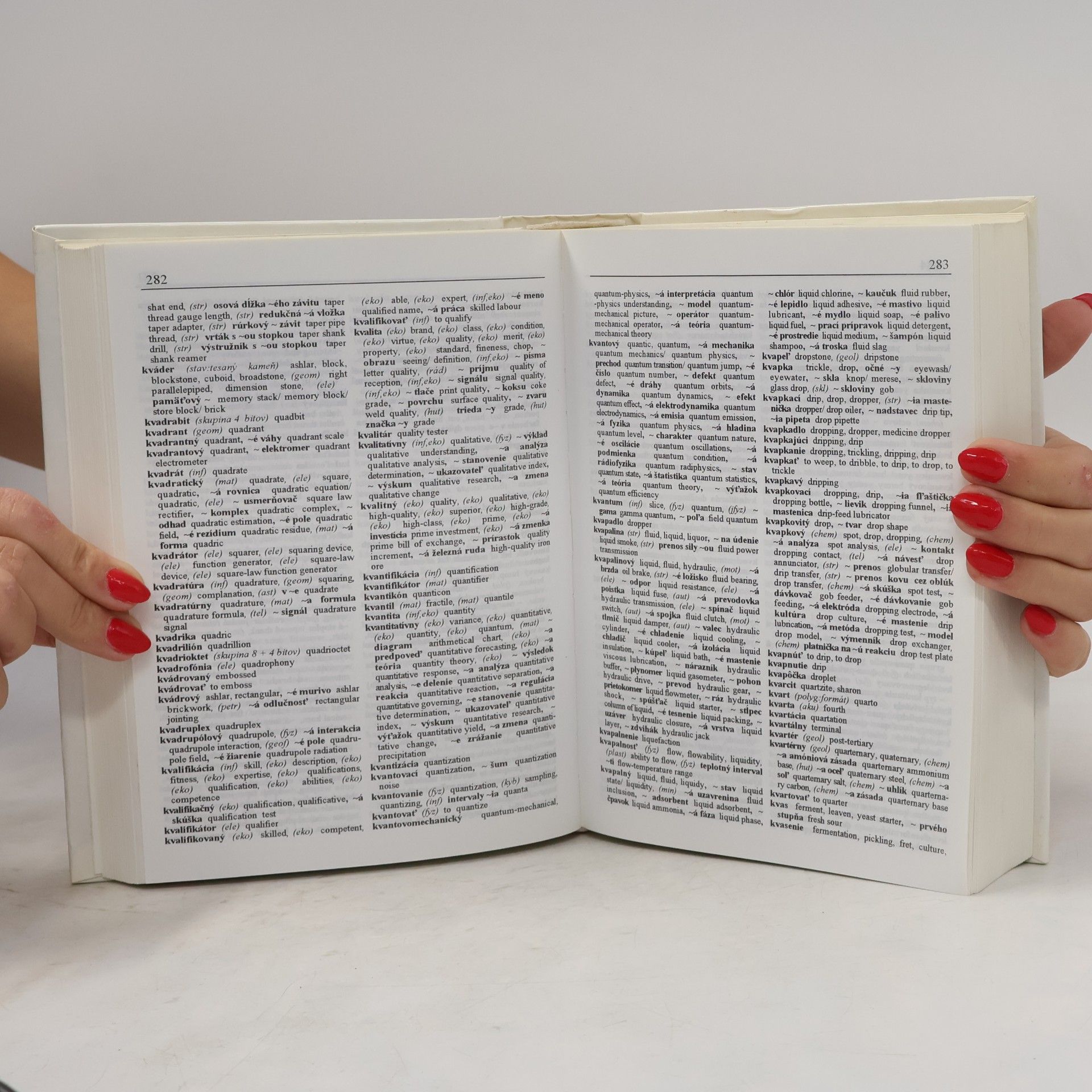 Aliberto Caforio Slovensko-anglický vedecko-technický slovník / Slovak-english technical dictionary