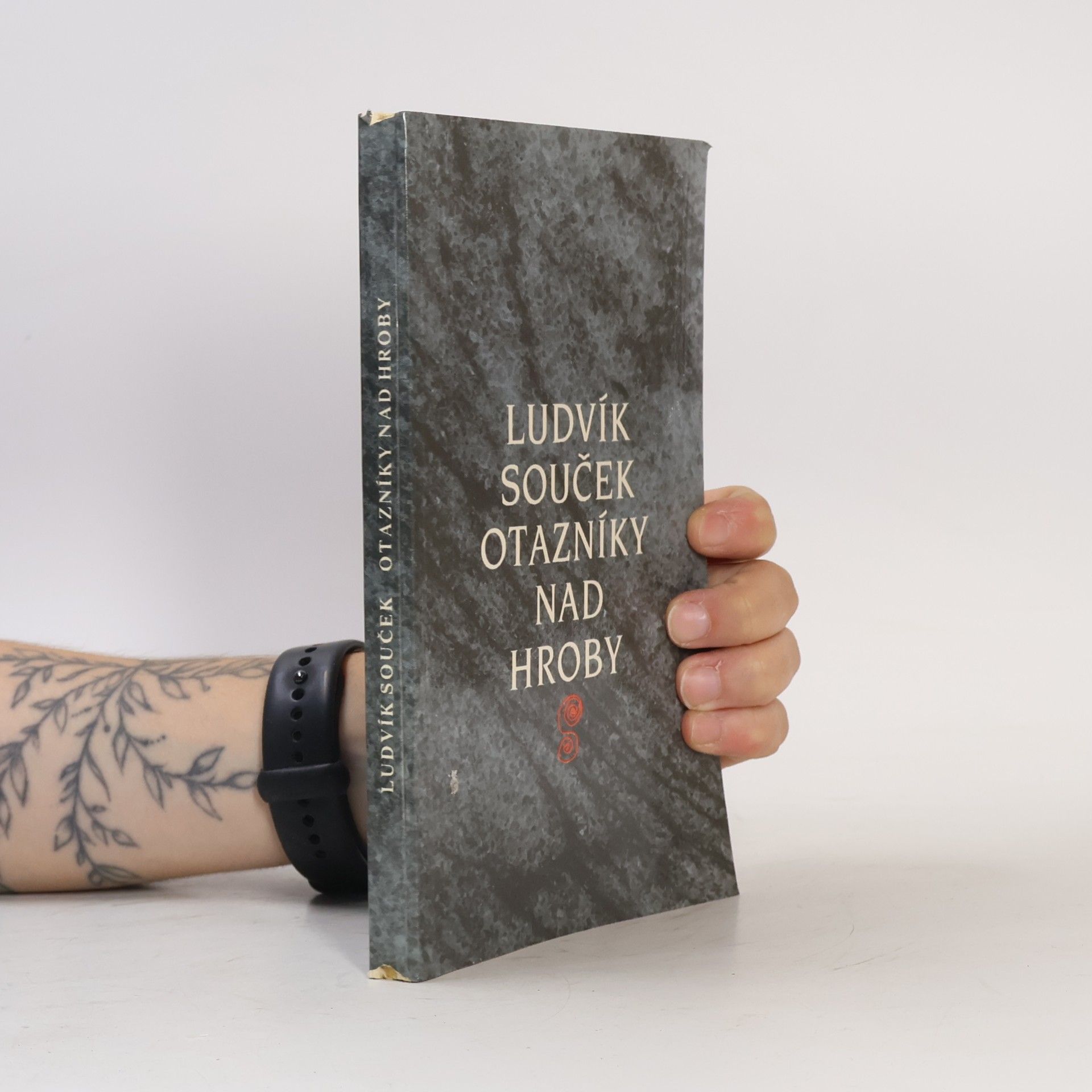 Ludvík Souček Otázníky nad hroby