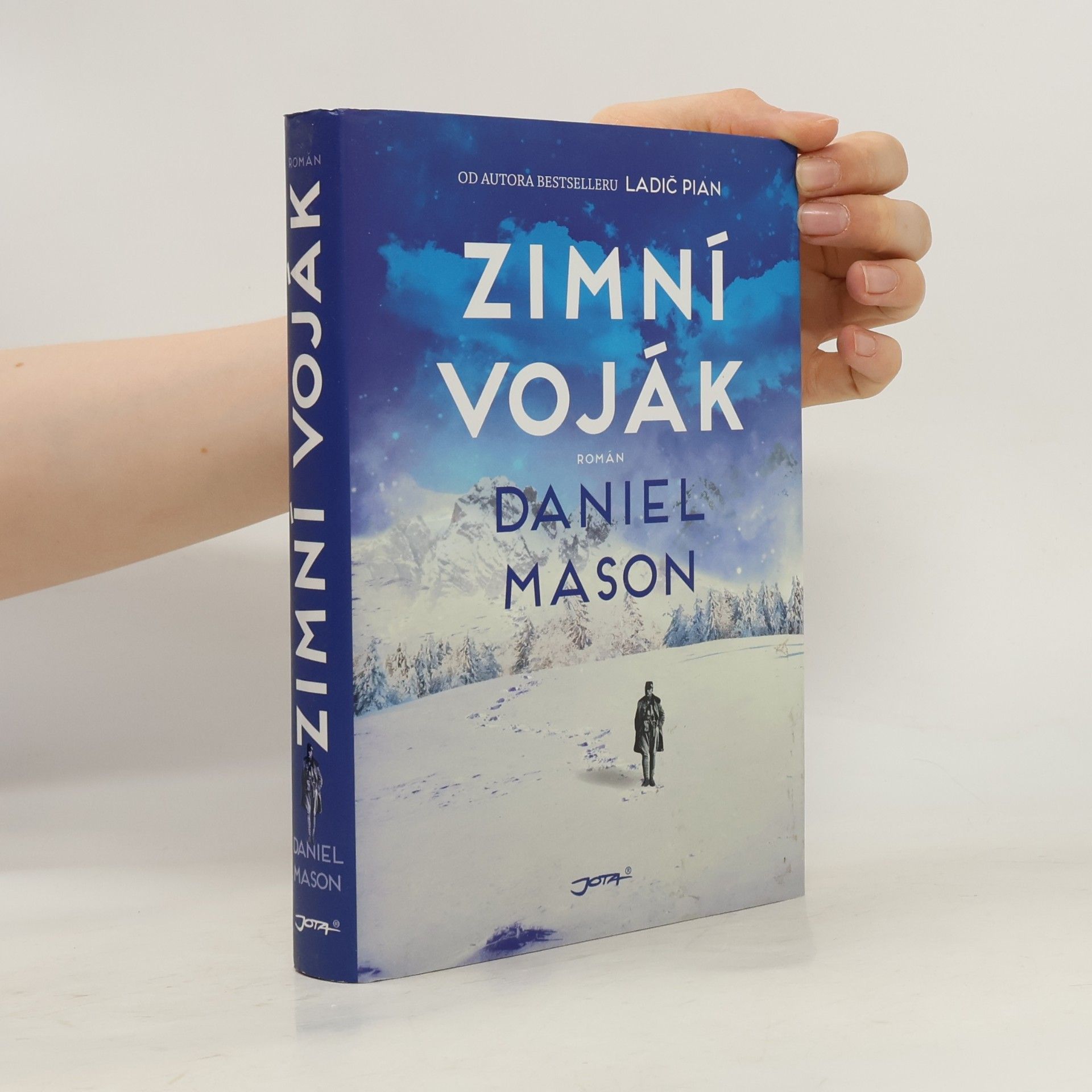 Daniel Mason Zimní voják