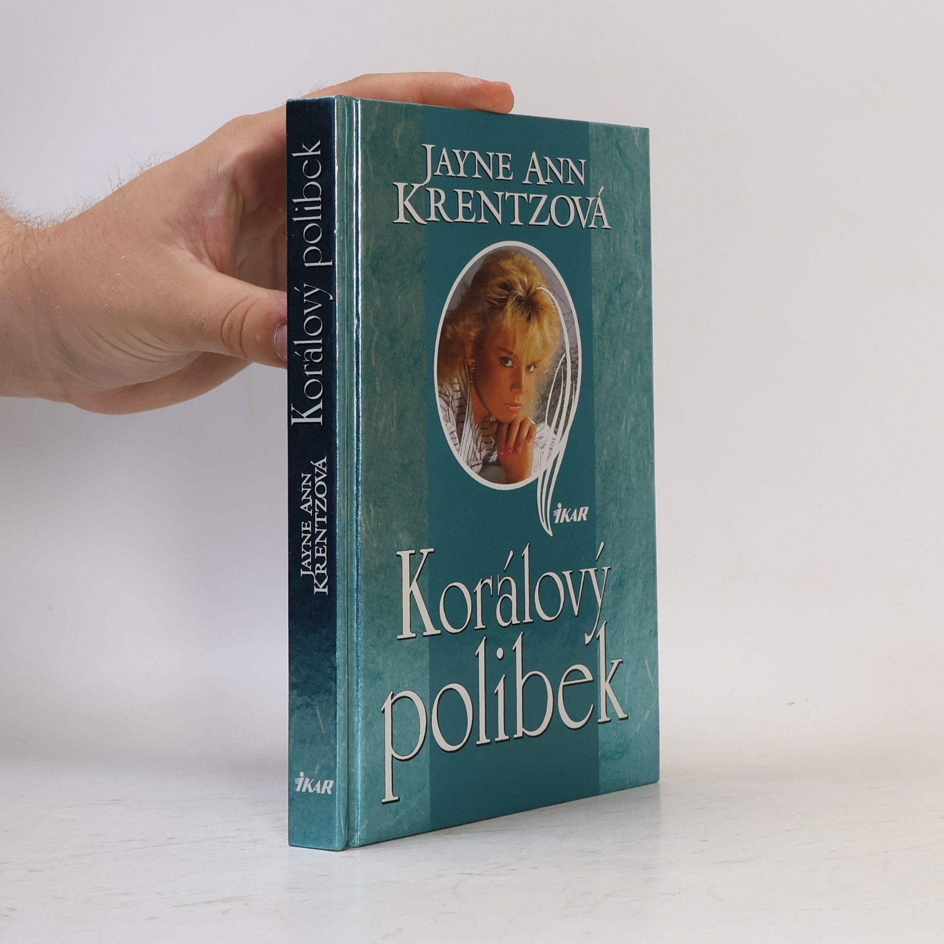 Jayne Ann Krentz Korálový polibek