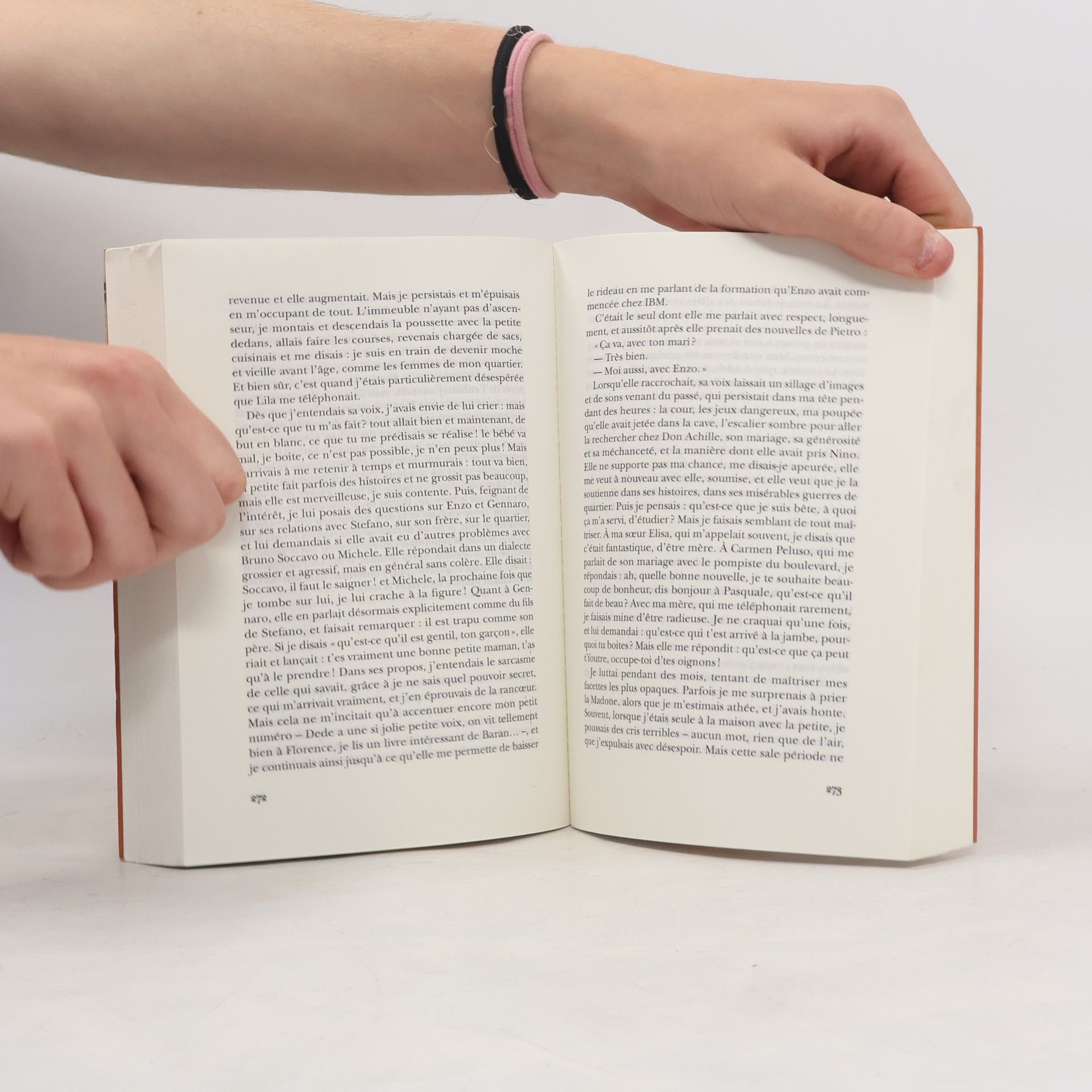 Elena Ferrante Celle qui fuit et celle qui reste