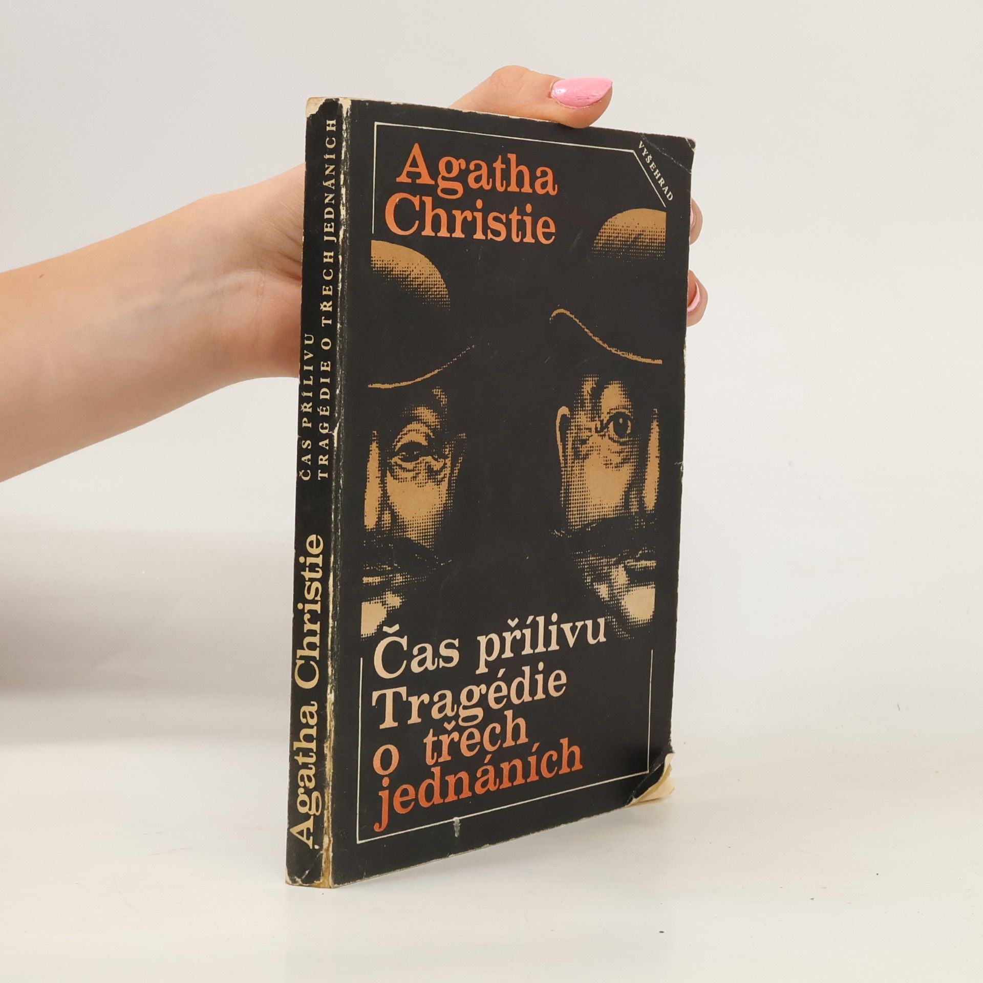 Agatha Christie Čas přílivu. Tragédie o třech jednáních