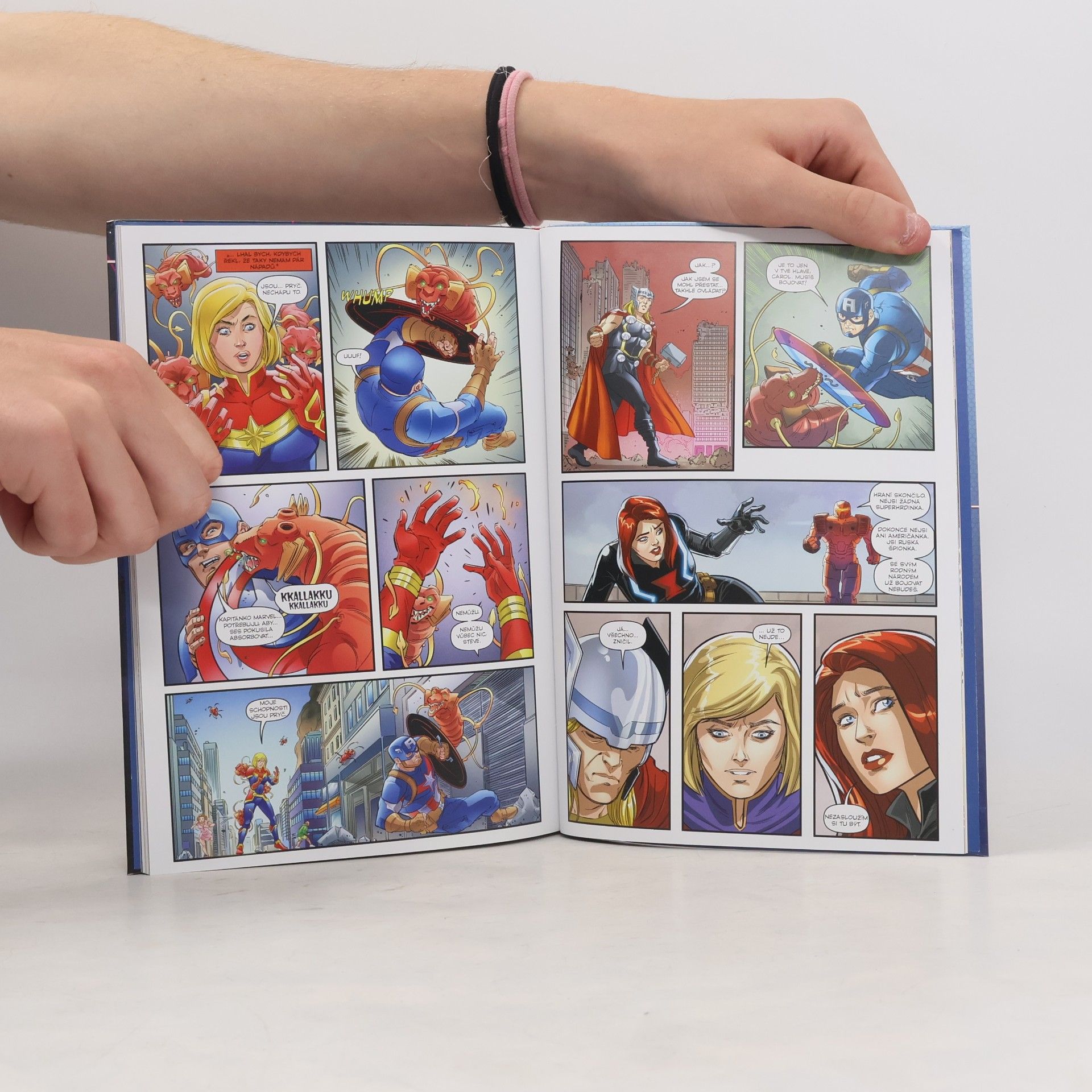 Marcio Fiorito Marvel Action - Avengers. Strachrousti