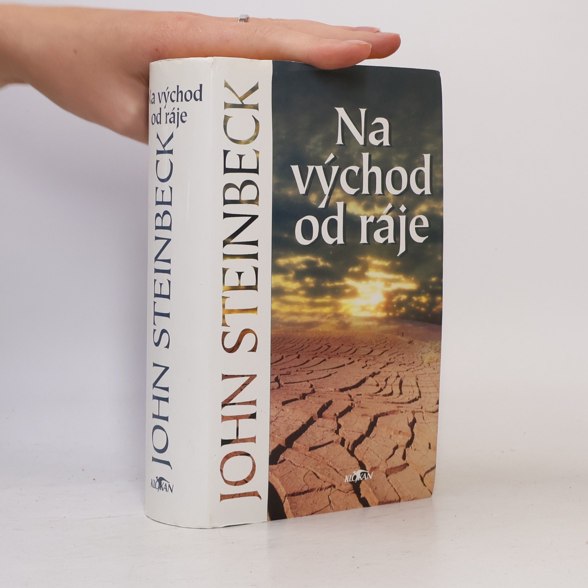 John Steinbeck Na východ od ráje