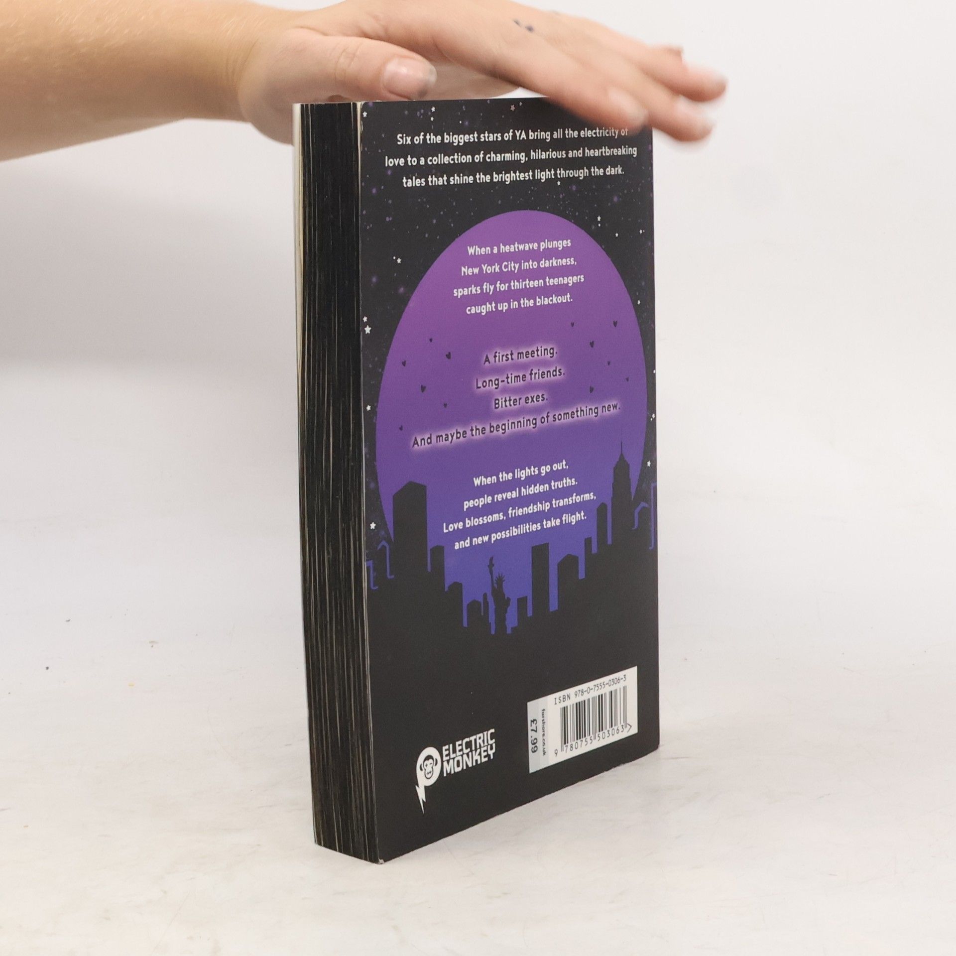 Nicola Yoon Blackout