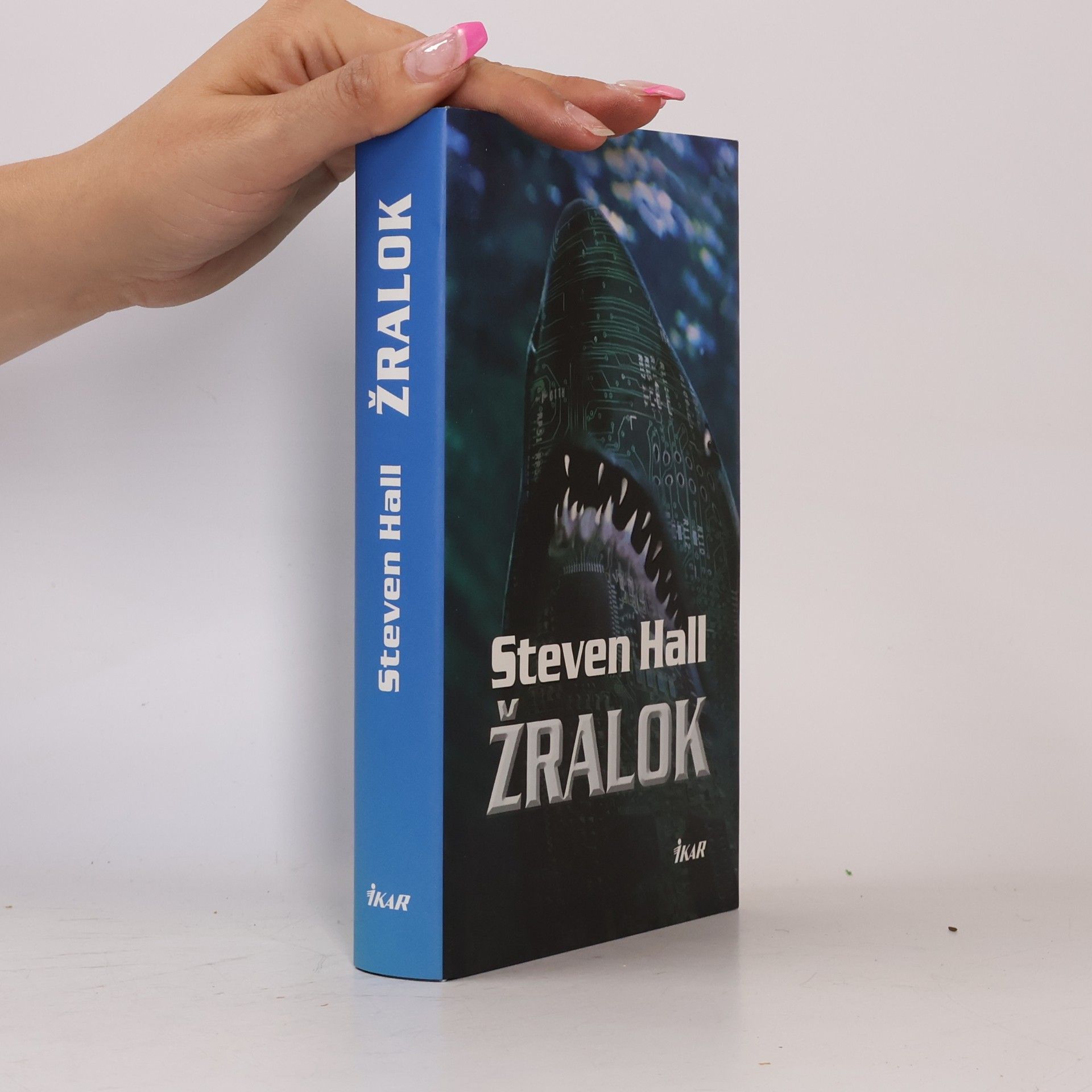 Steven Hall Žralok