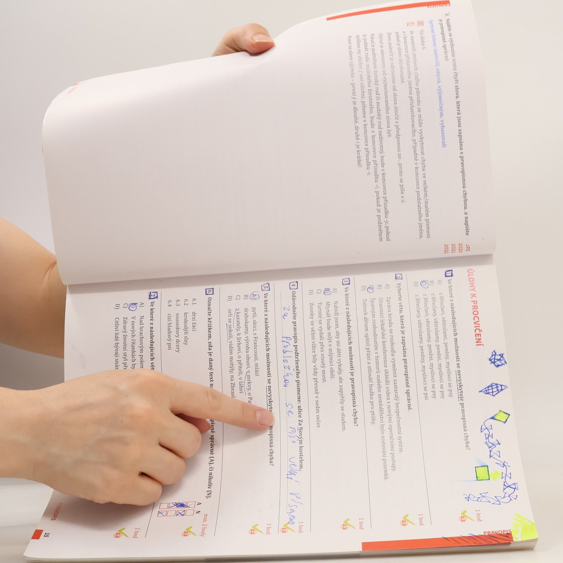 Various authors Přijímačky 9 Český jazyk a literatura + E-learning 2025