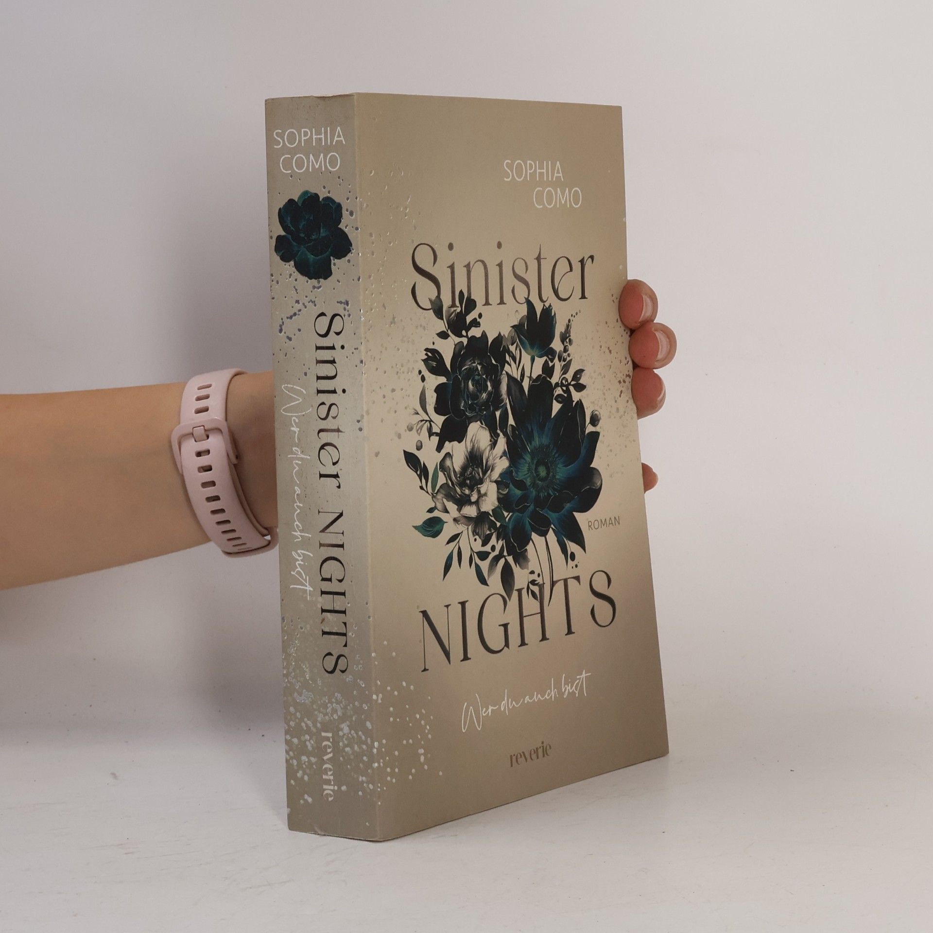 Sophia Como Sinister Nights