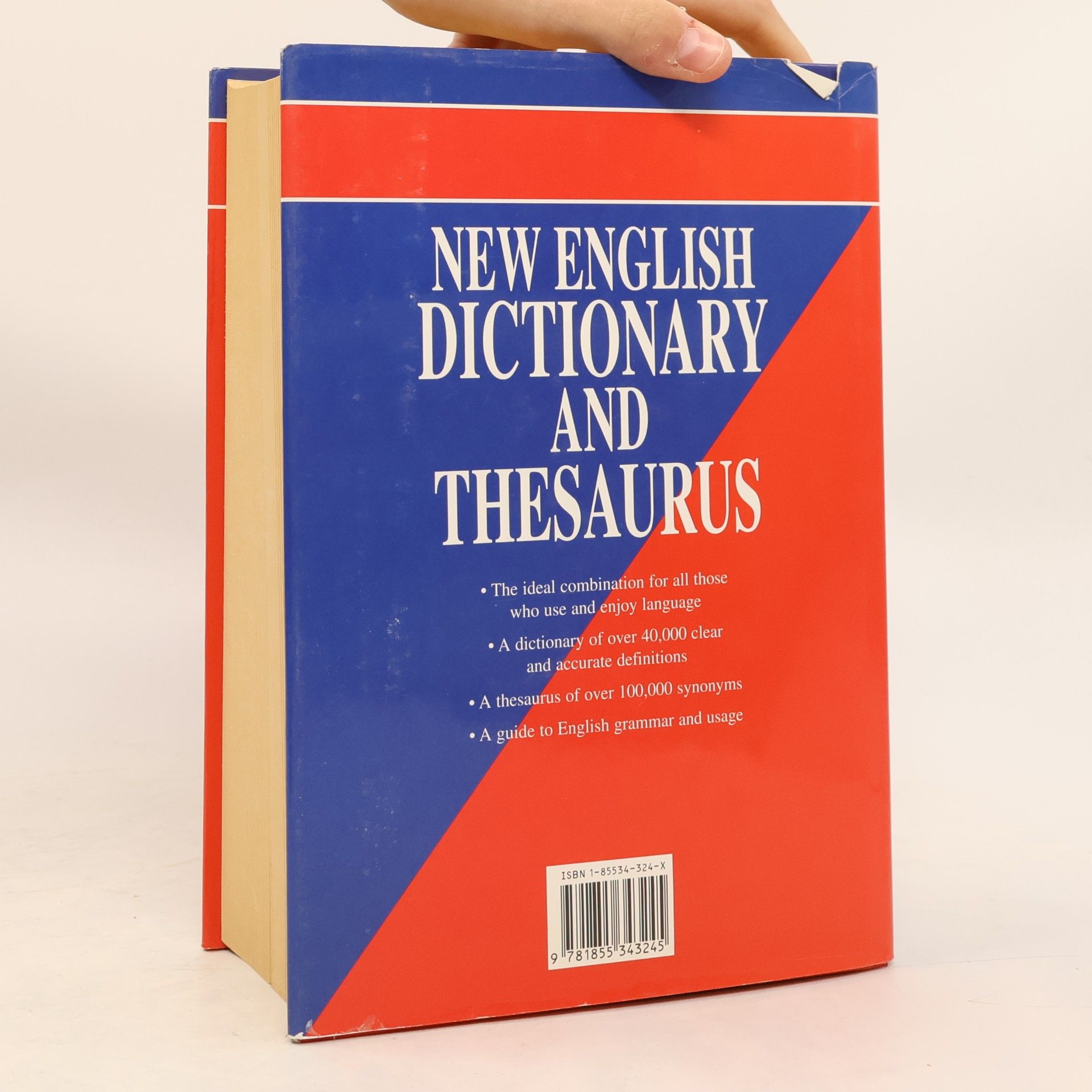 Collectif d'auteurs New English dictionary and thesaurus