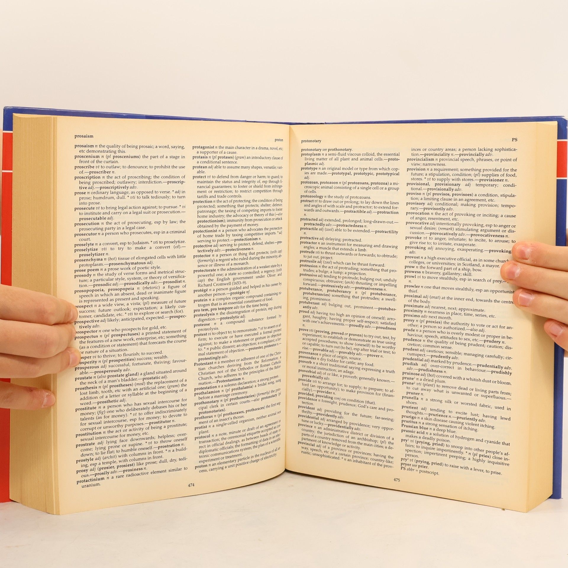 Collectif d'auteurs New English dictionary and thesaurus
