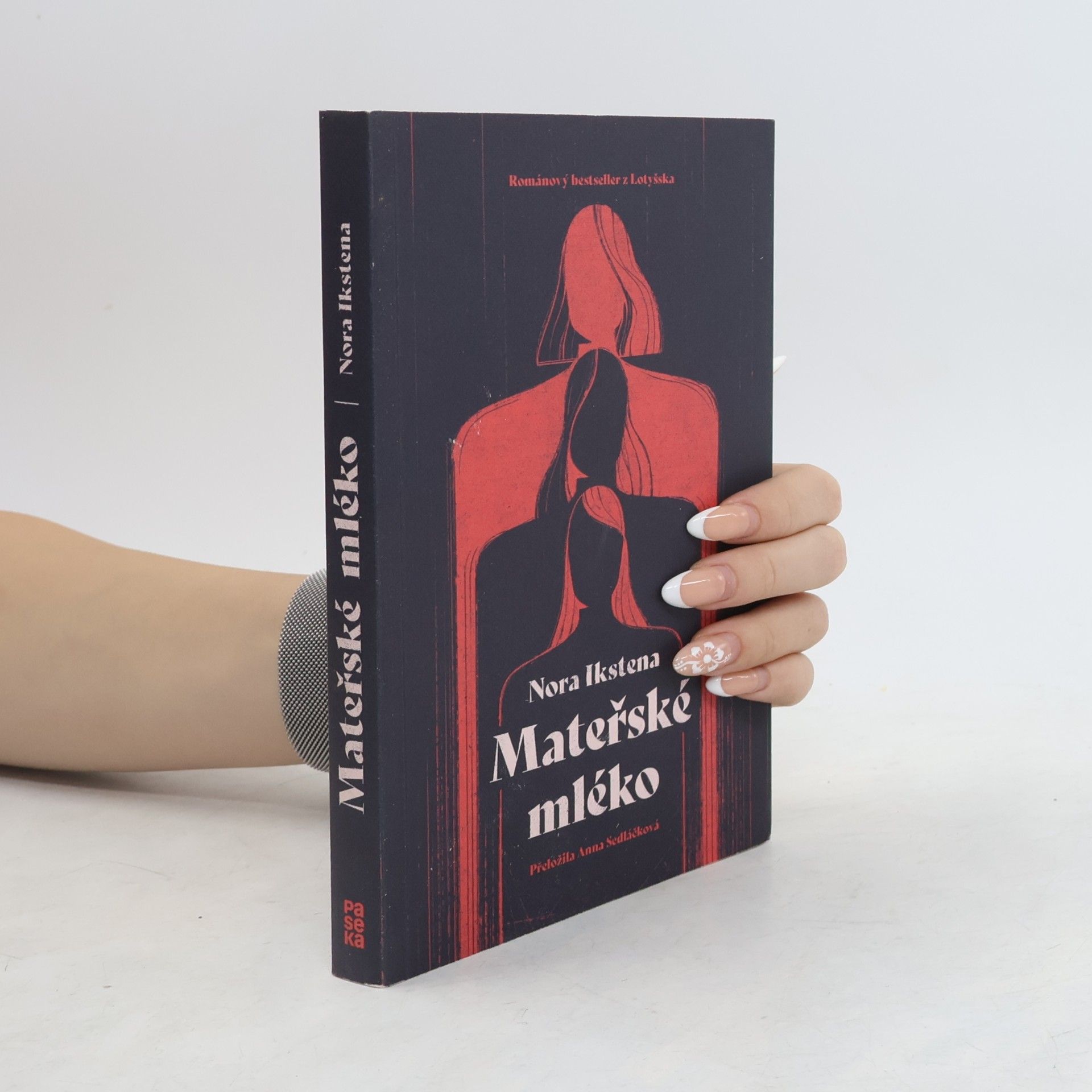 Nora Ikstena Mateřské mléko