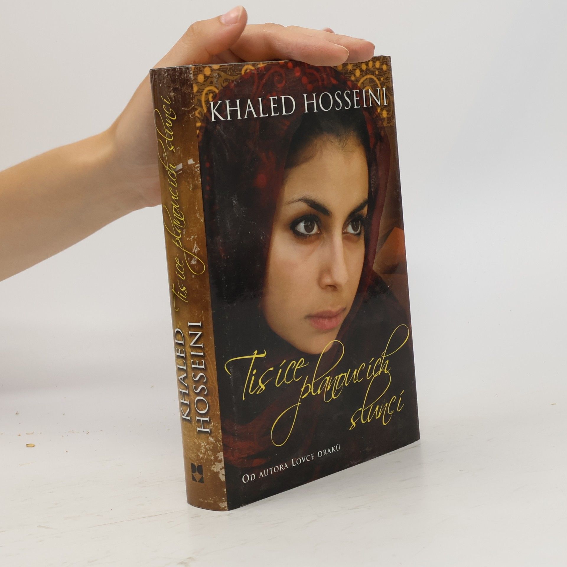 Khaled Hosseini Tisíce planoucích sluncí