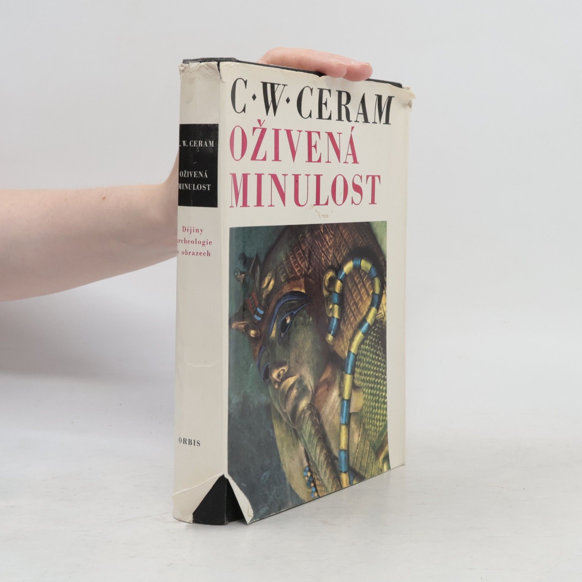 C. W. Ceram Oživená minulost
