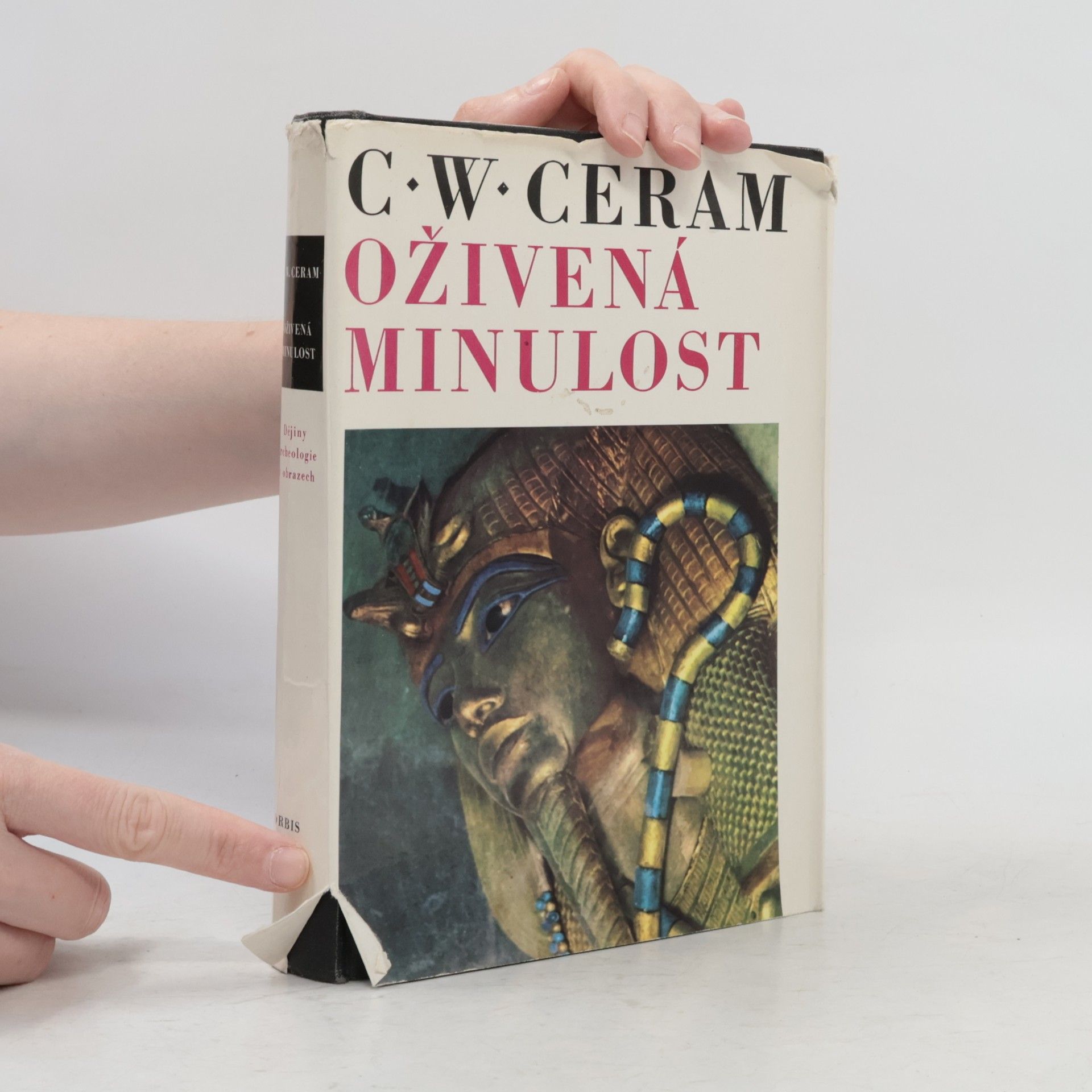 C. W. Ceram Oživená minulost