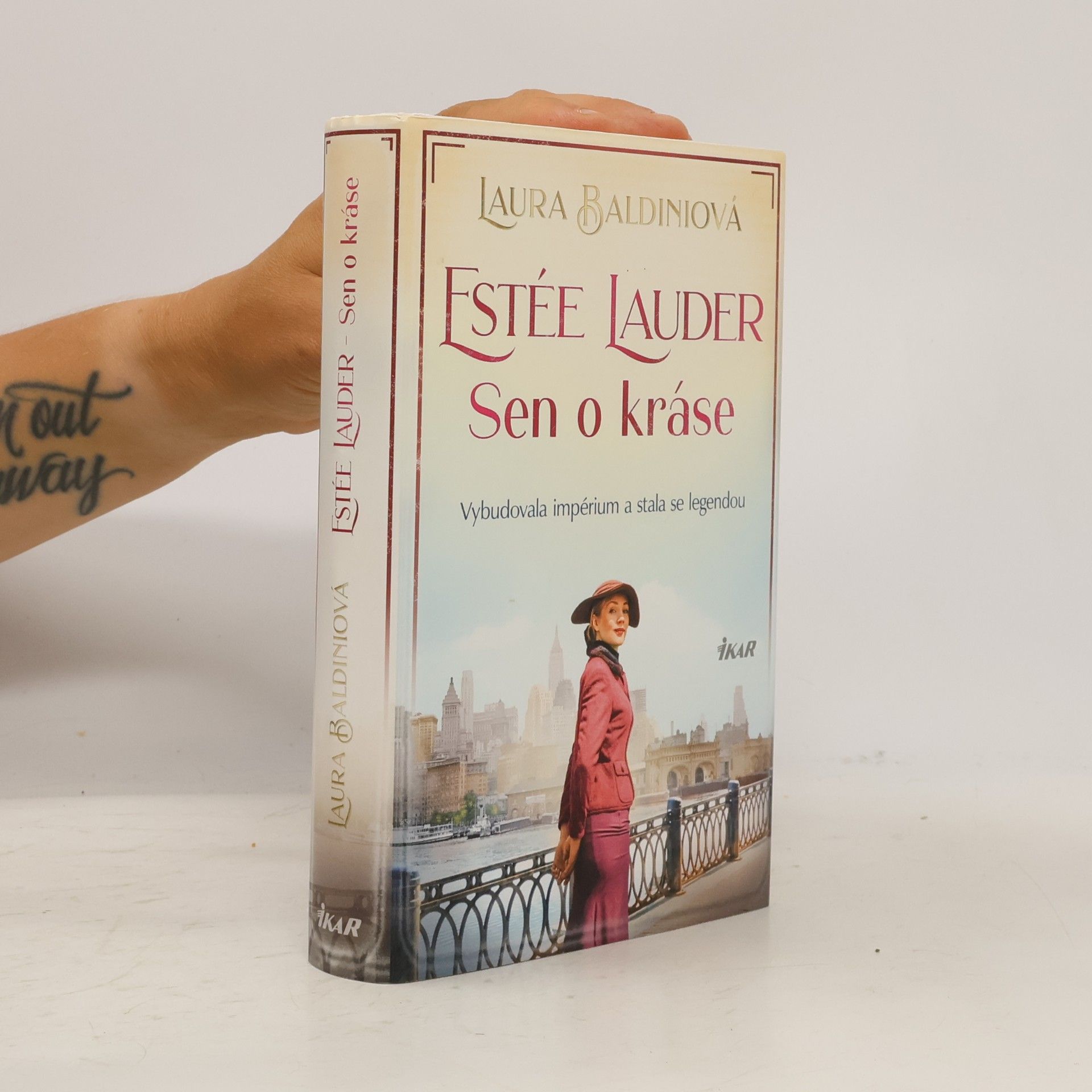 Laura Baldini Estée Lauder : sen o kráse