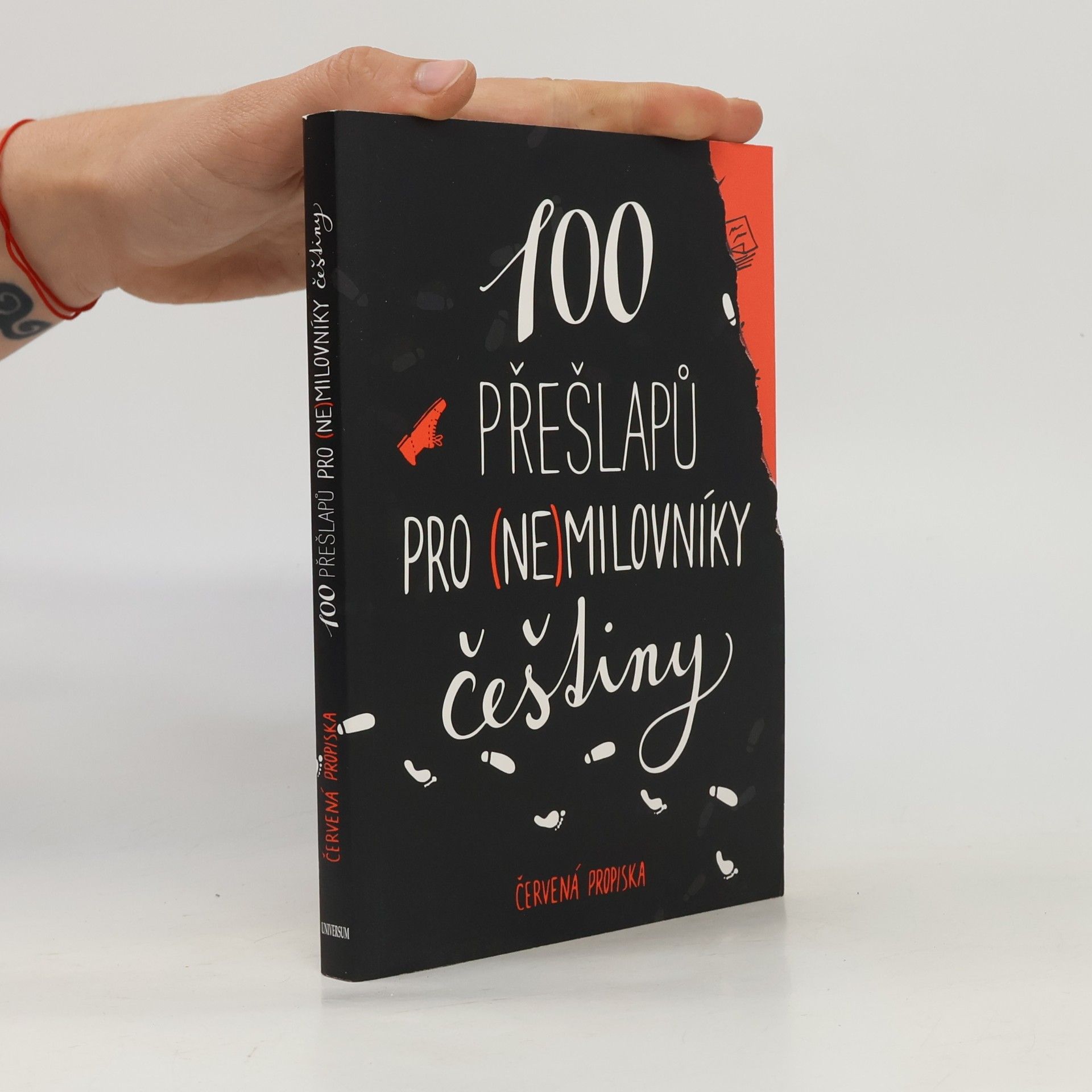 Červená propiska 100 přešlapů pro (ne)milovníky češtiny