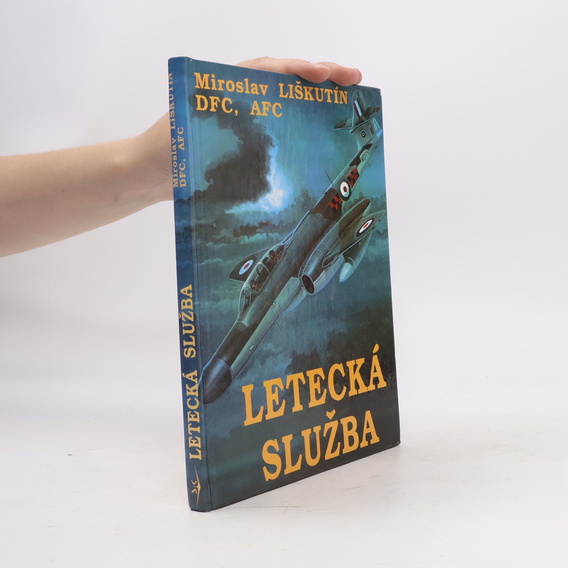 Miroslav Liškutín Letecká služba