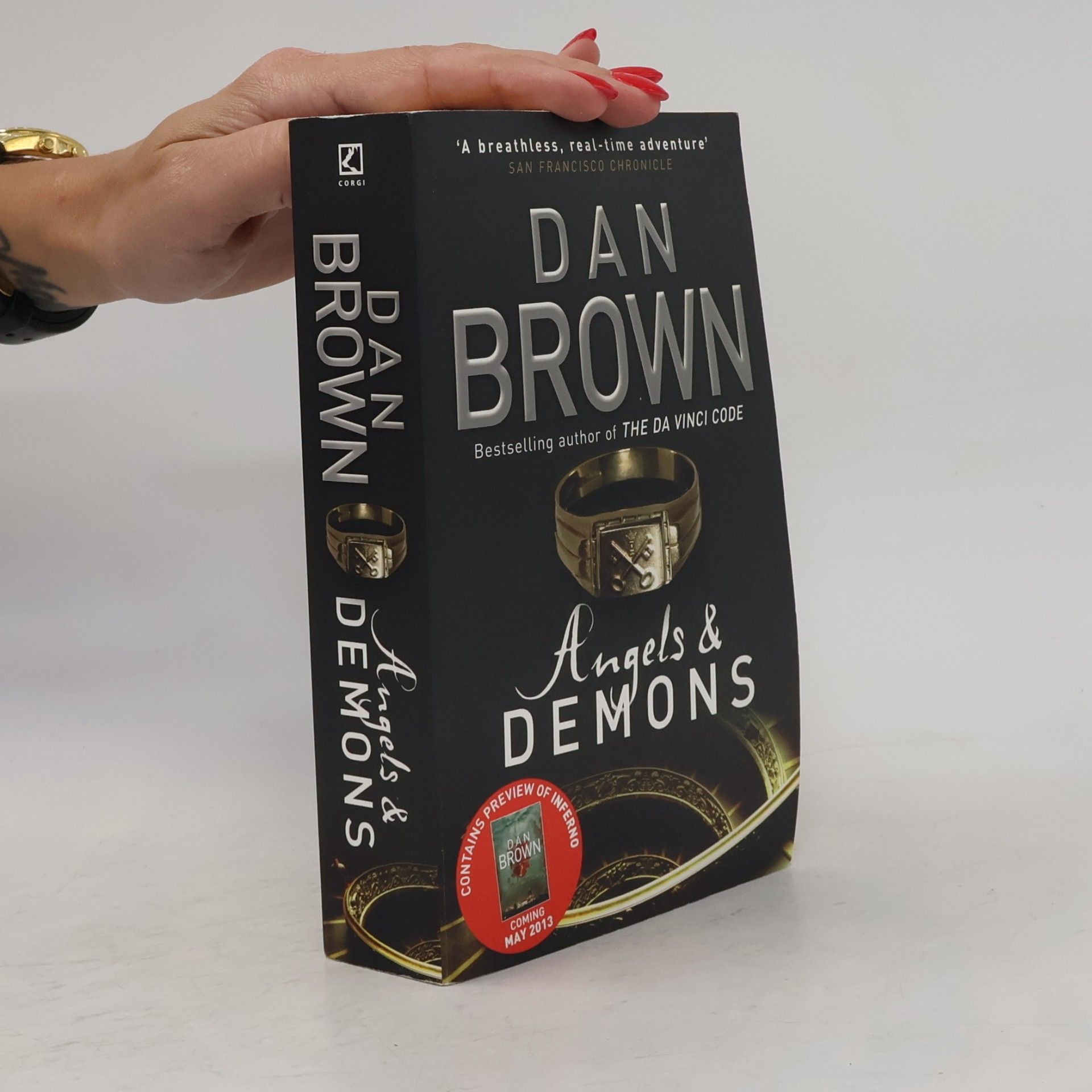 Dan Brown Angels & demons