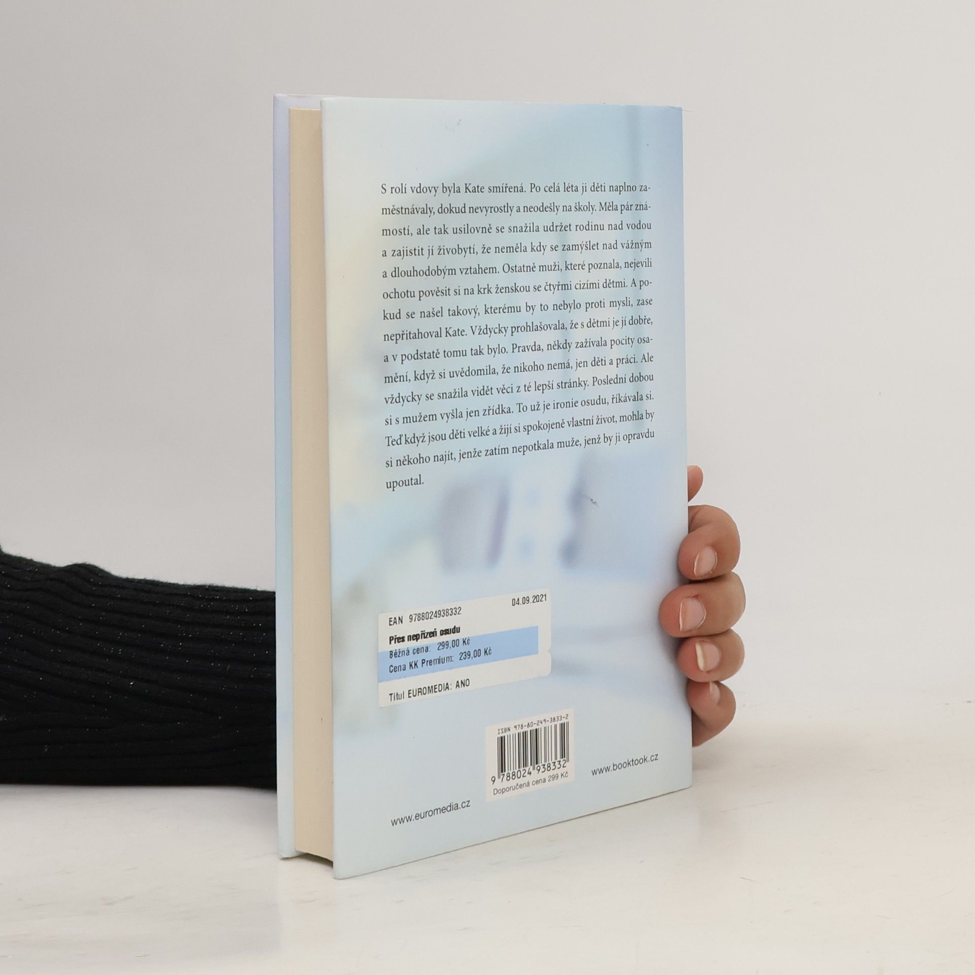 Danielle Steel Přes nepřízeň osudu