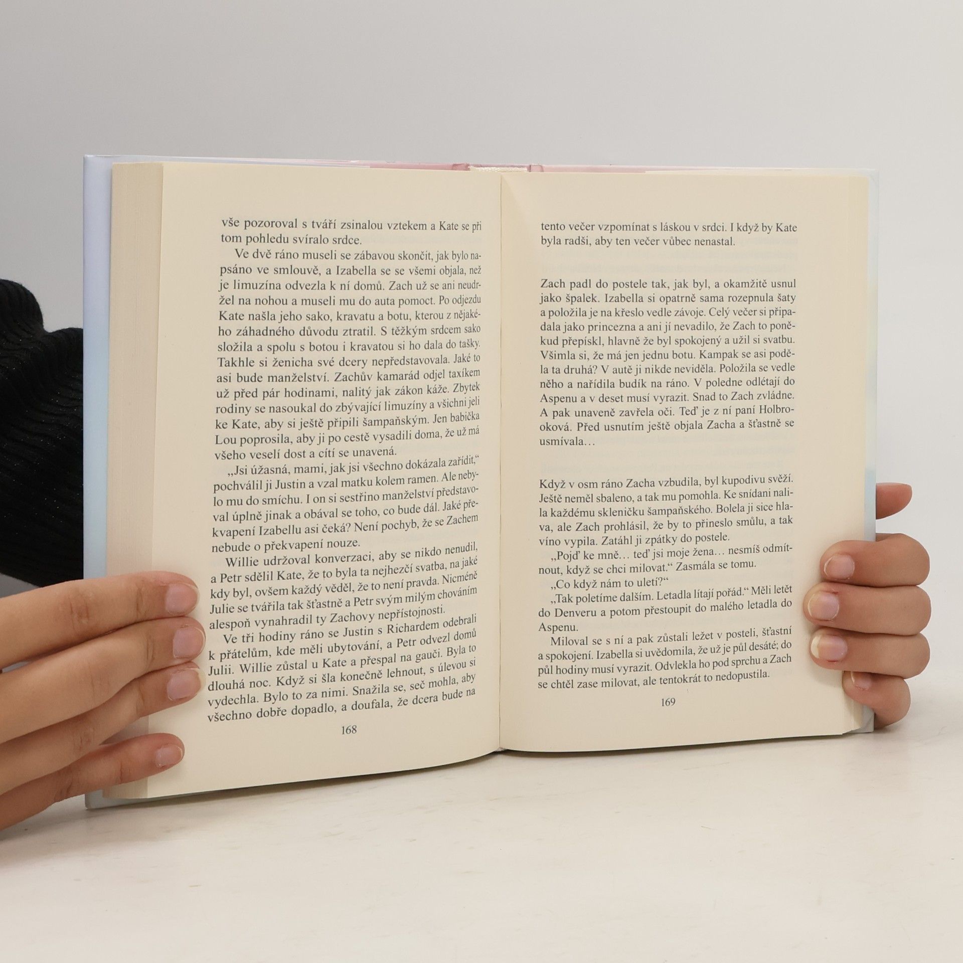 Danielle Steel Přes nepřízeň osudu