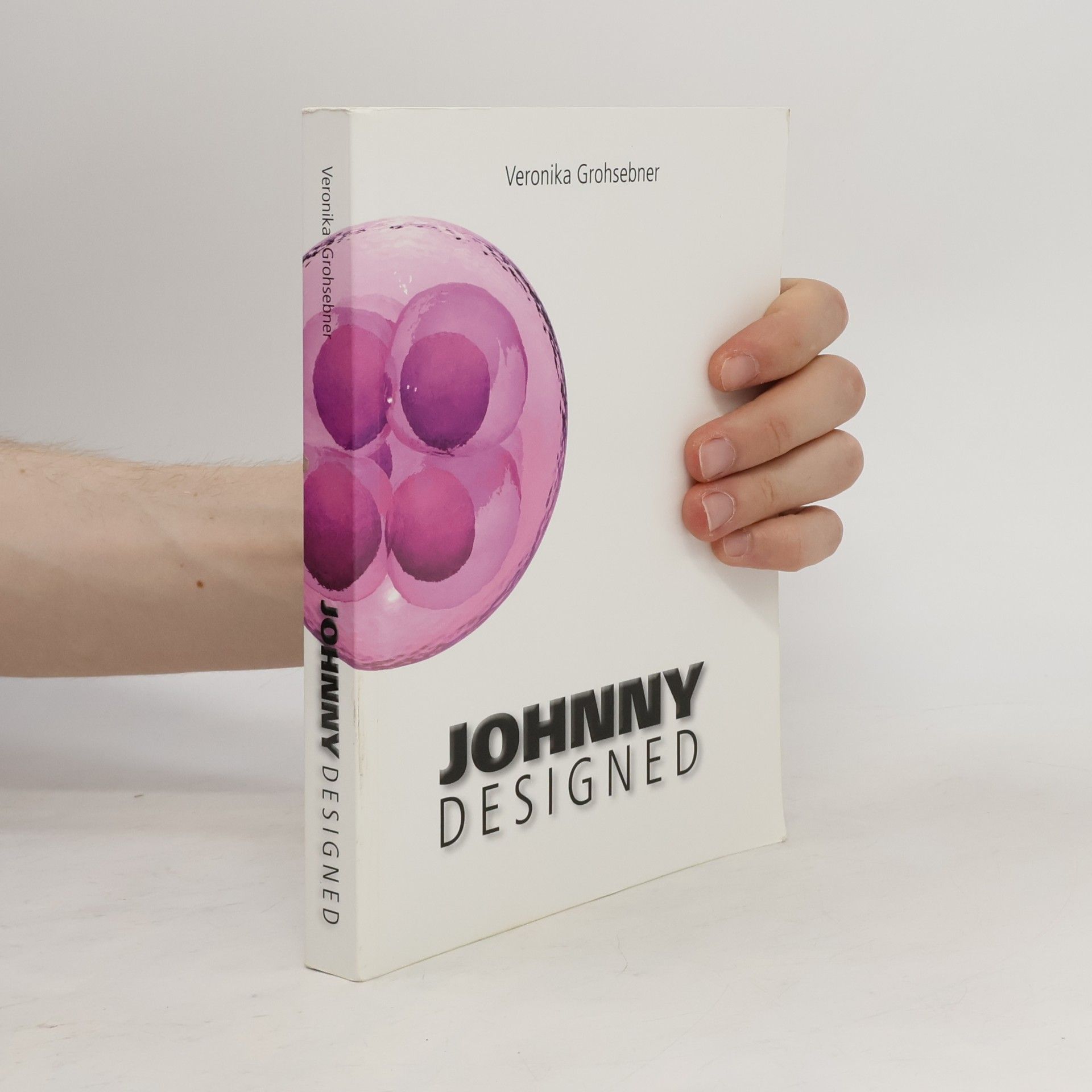 Veronika Grohsebner Johnny Designed