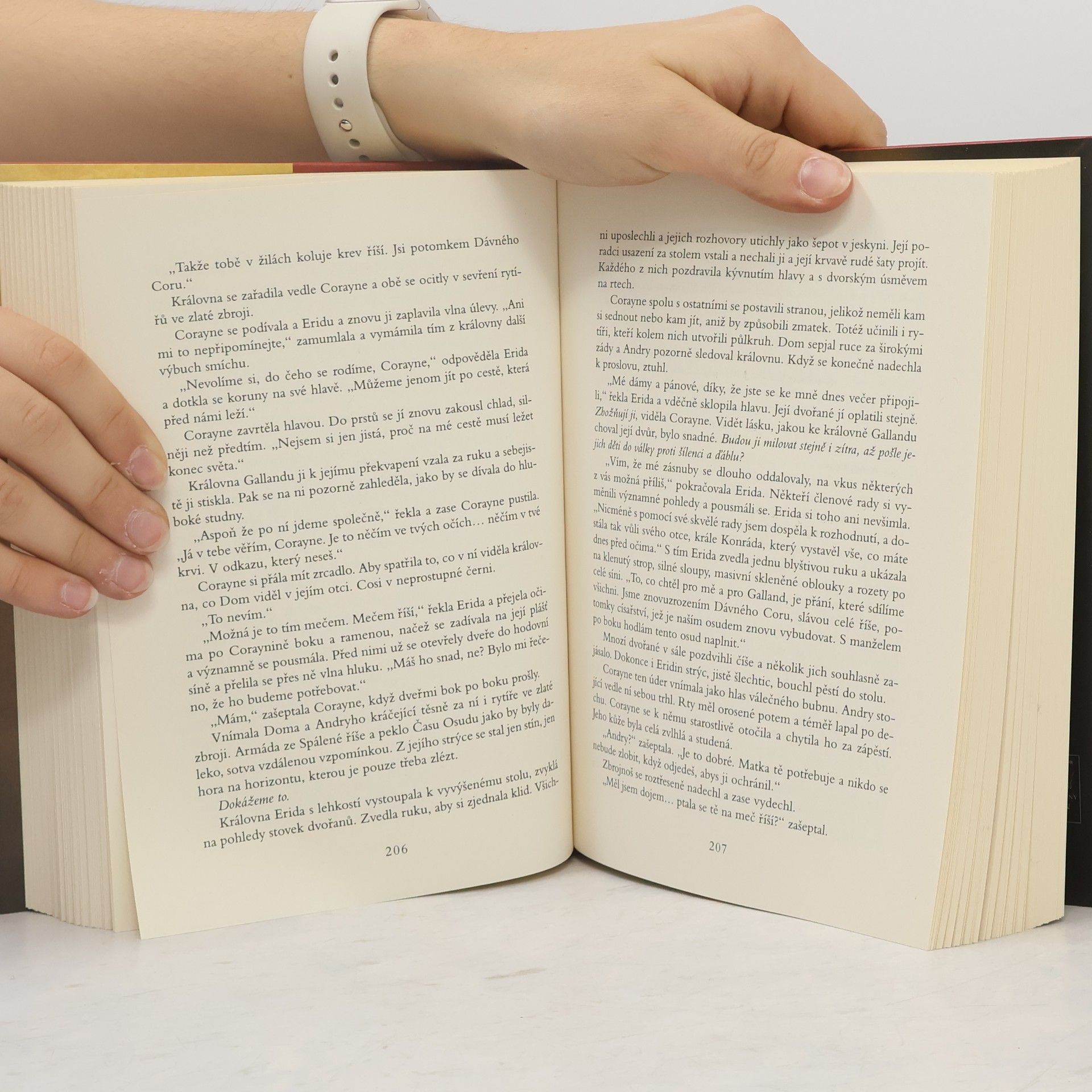 Victoria Aveyard Uchvatitelé říší