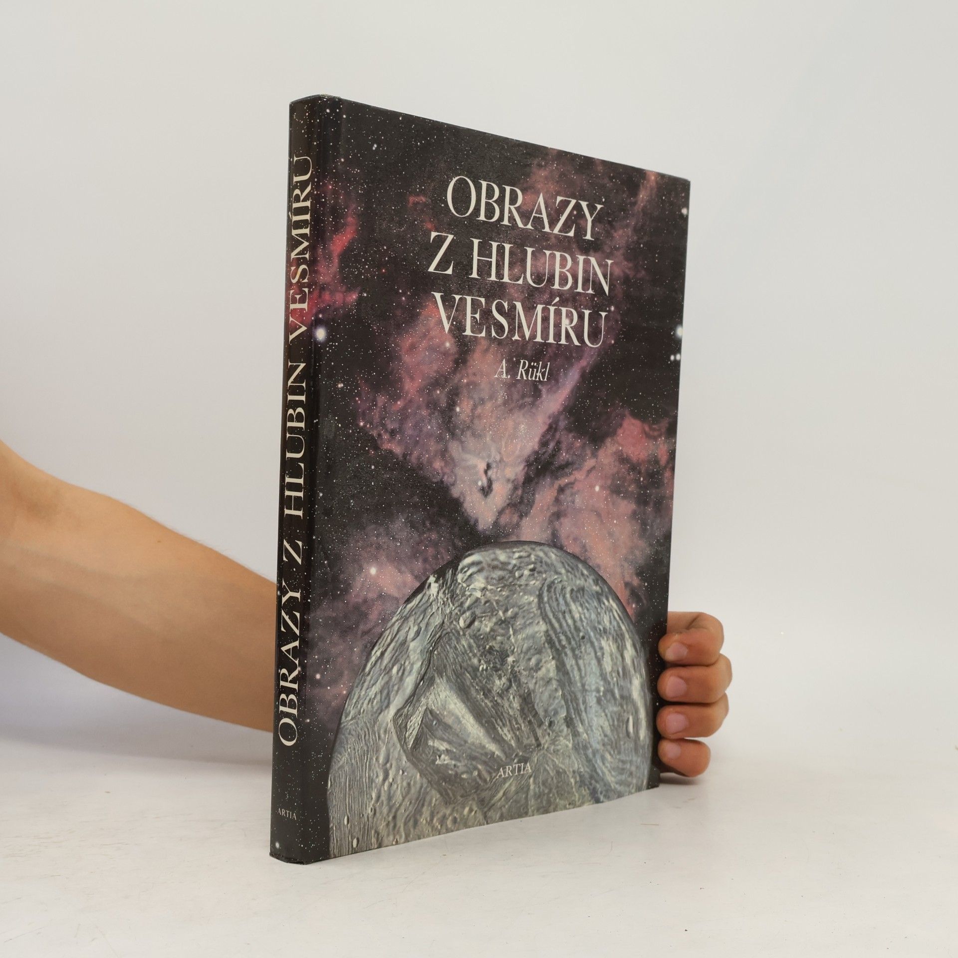 Antonín Rükl Obrazy z hlubin vesmíru