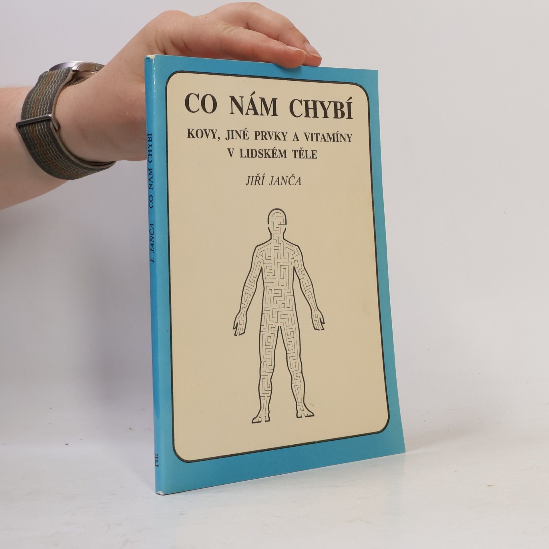 Co nám chybí