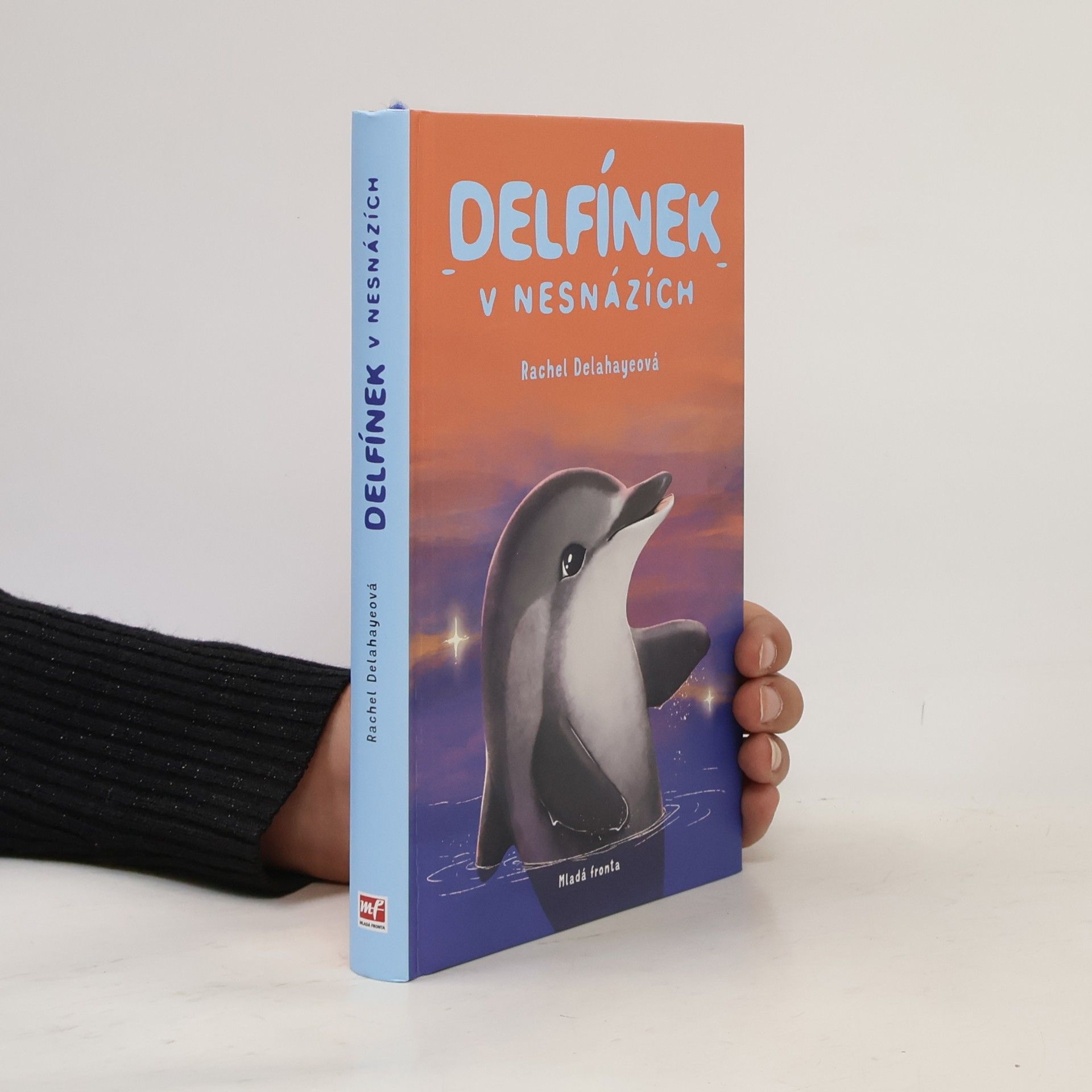 Delfínek v nesnázích