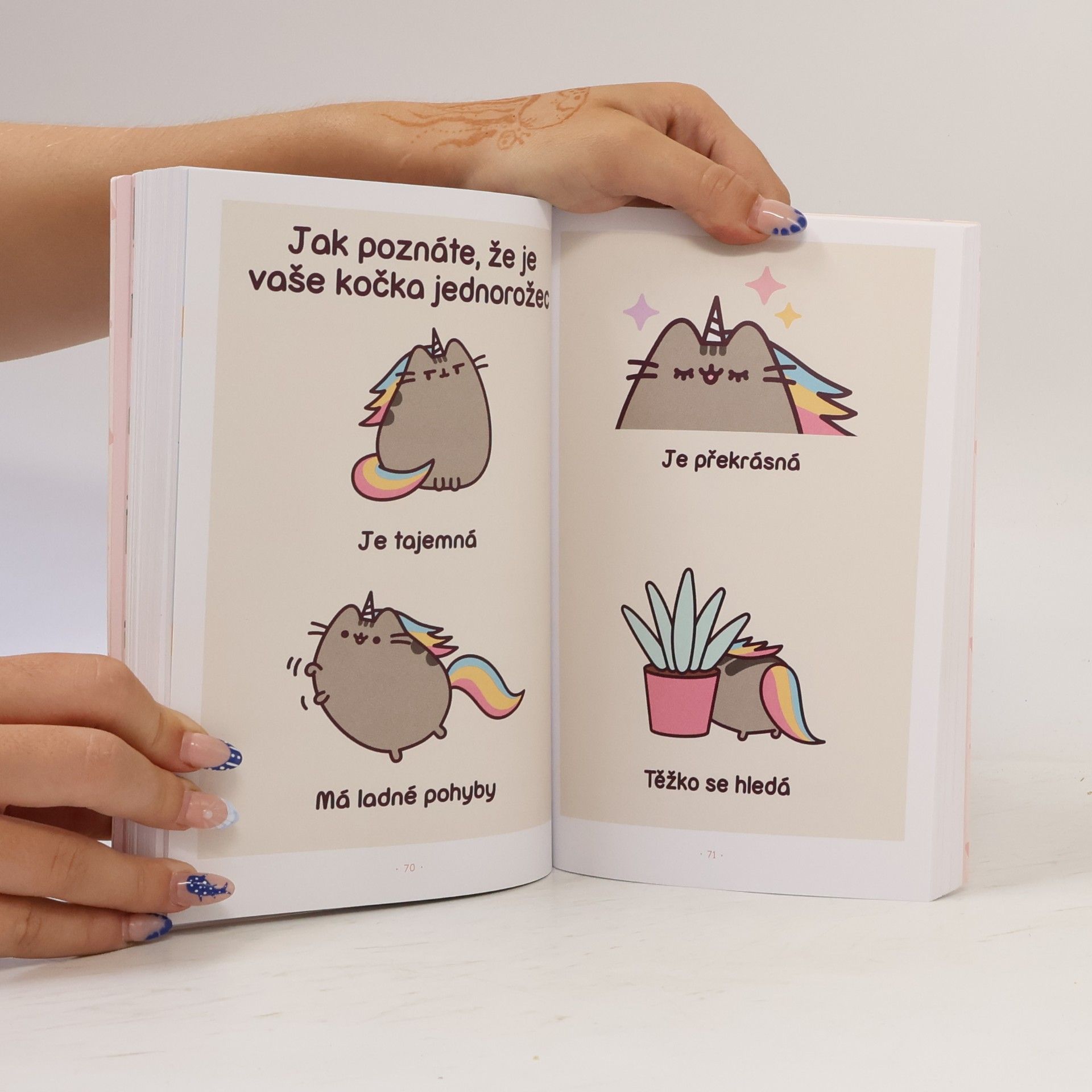 Claire Belton Bambilion životů košišty Pusheen