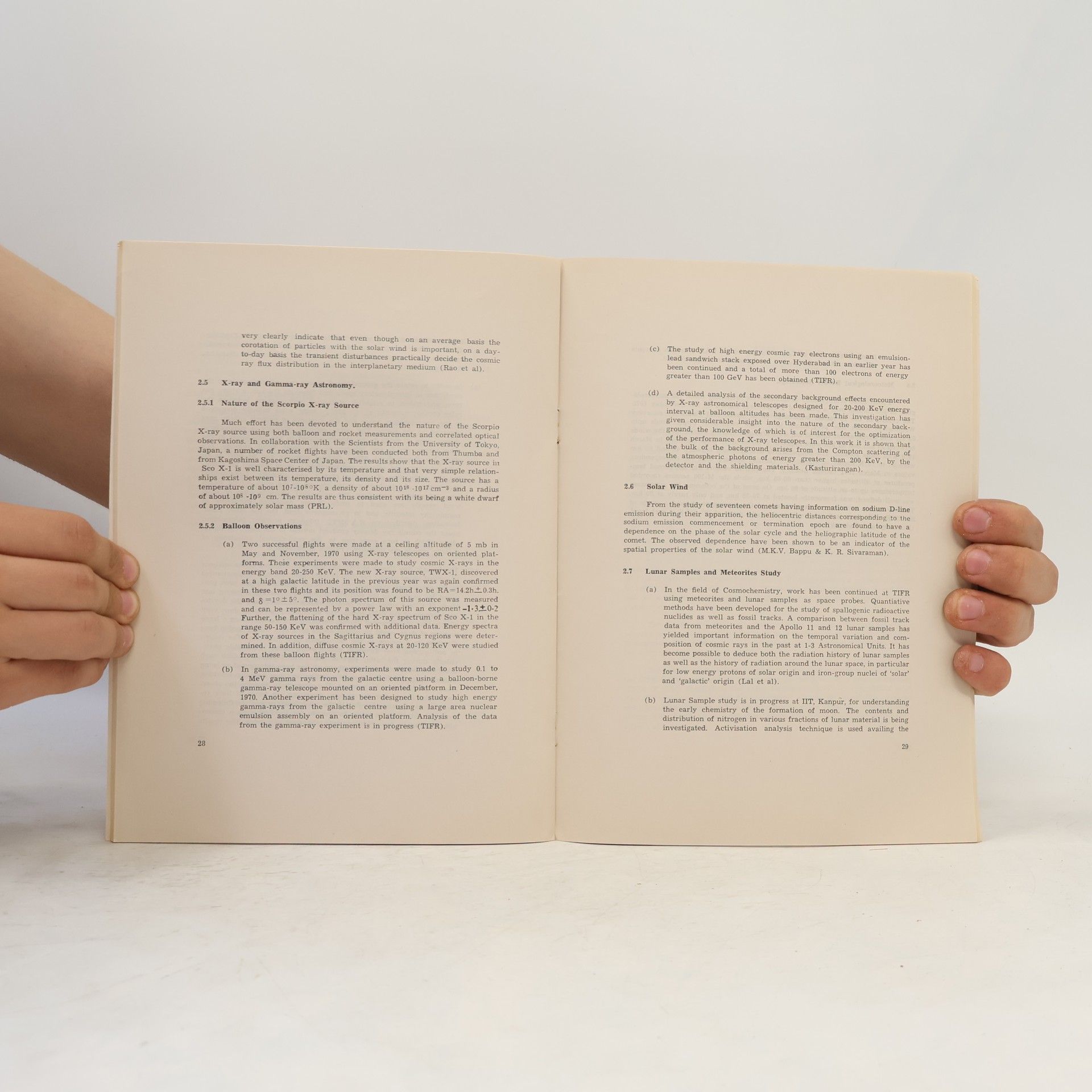 Autores varios Report to COSPAR