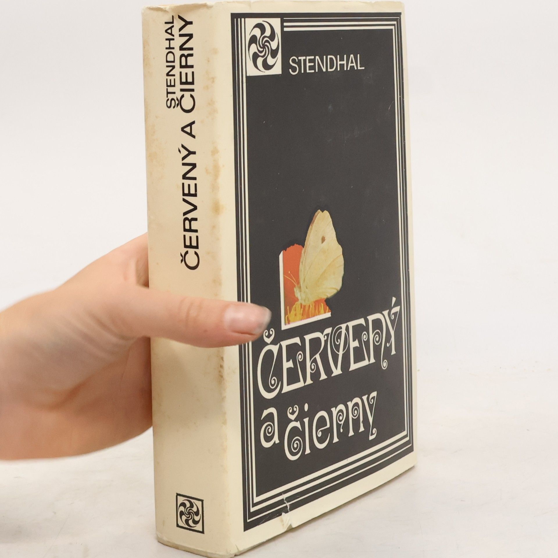 Stendhal Červený a čierny