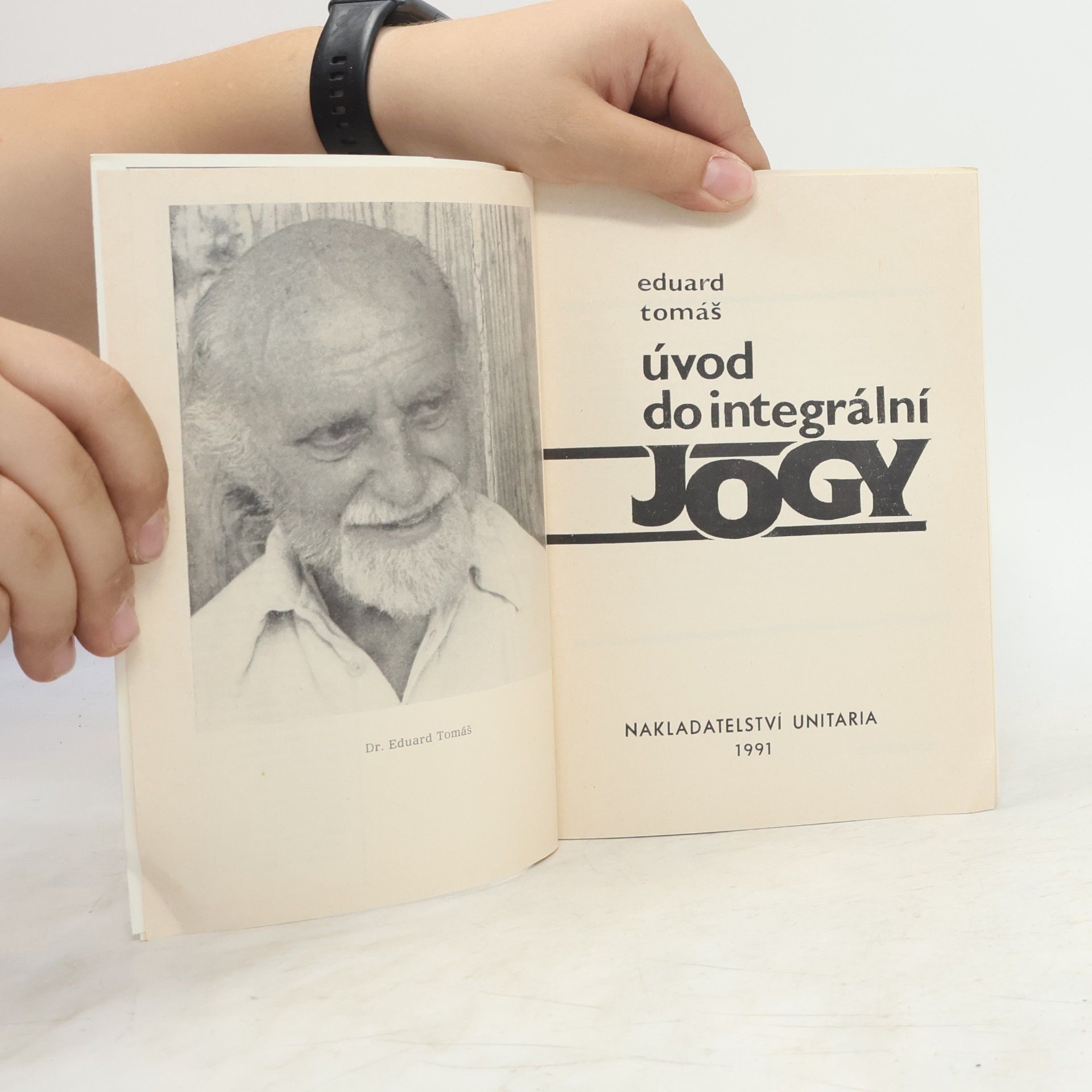Eduard Tomáš Úvod do integrální jógy