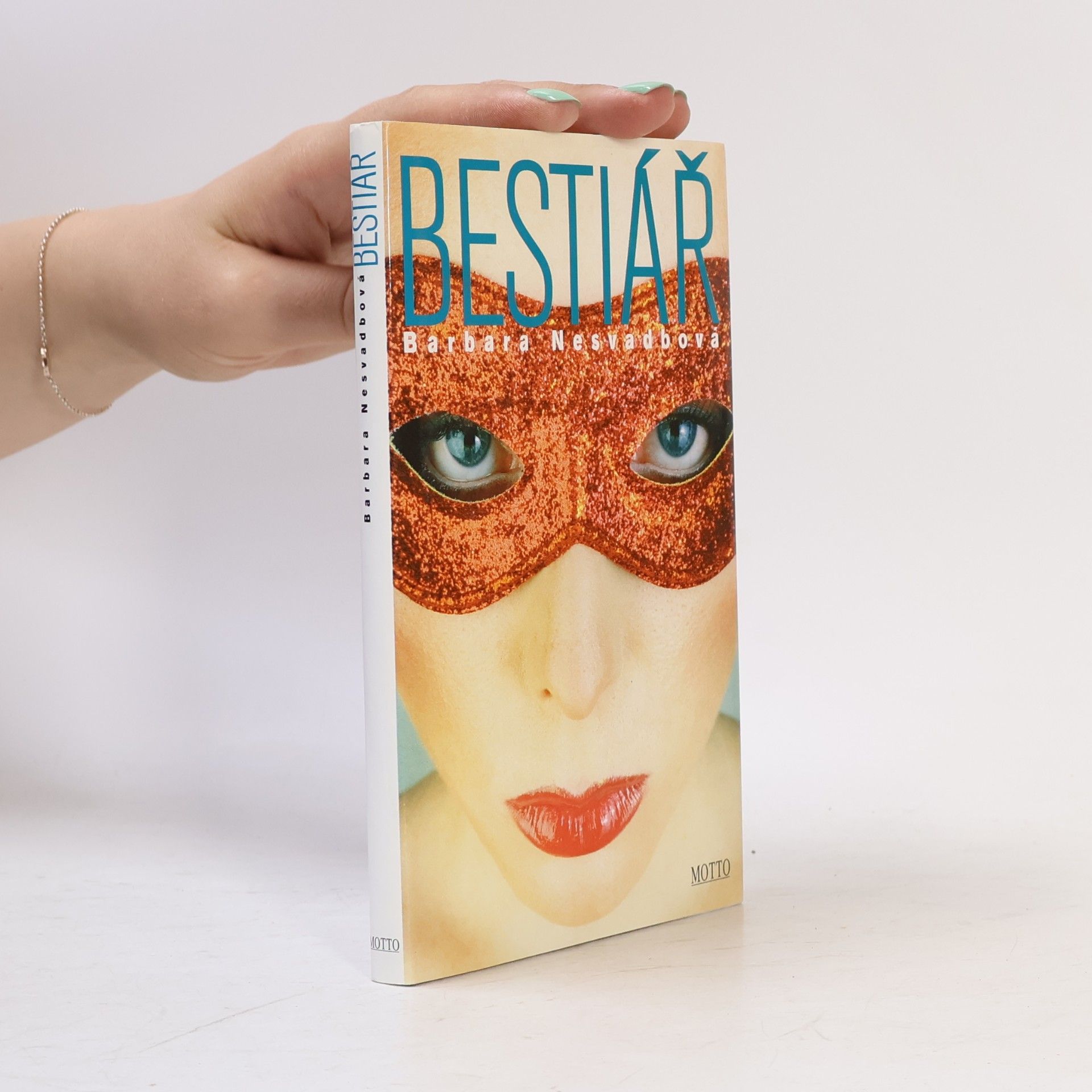 Bára Nesvadbová Bestiář