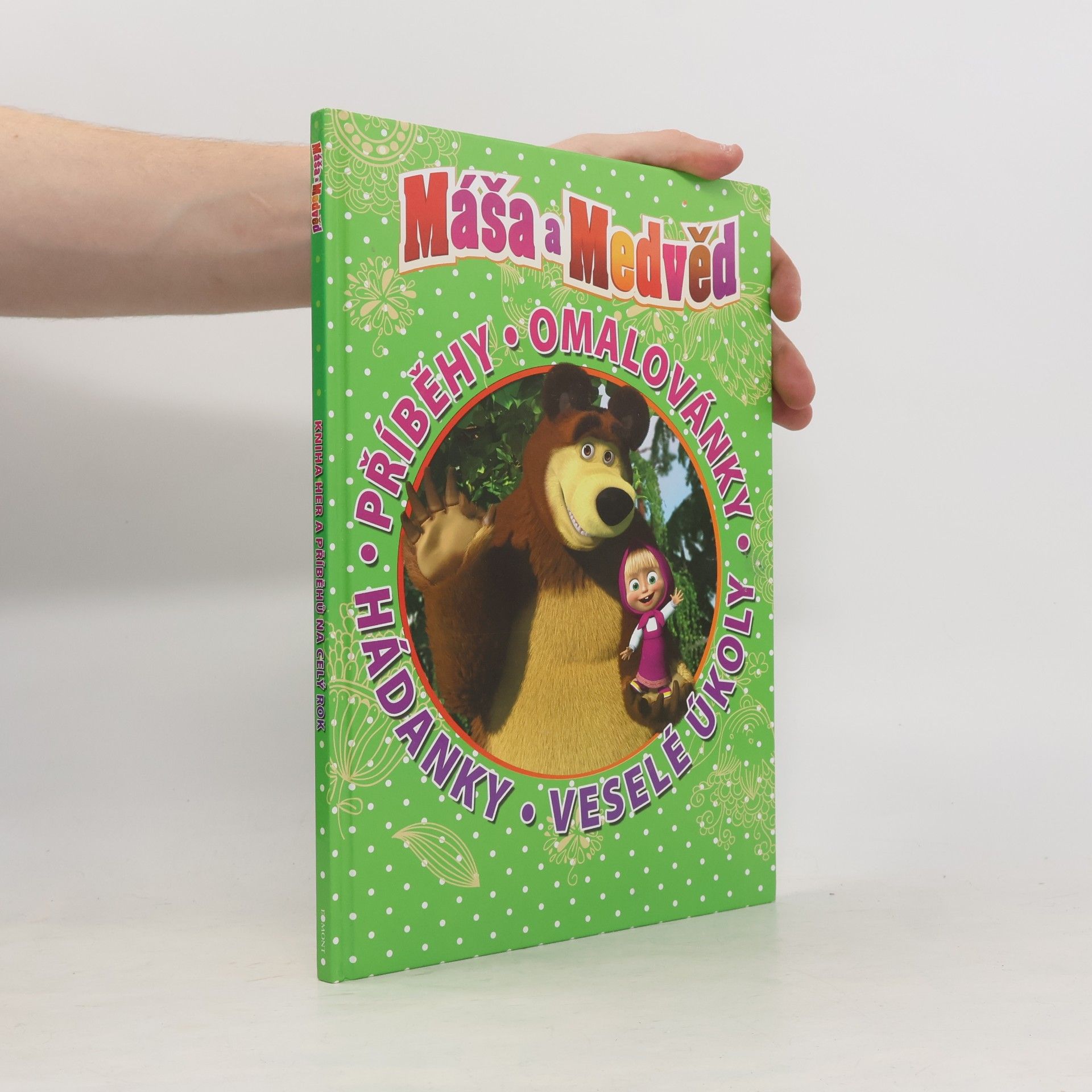 Walt Disney Máša a medvěd - Knížka na celý rok
