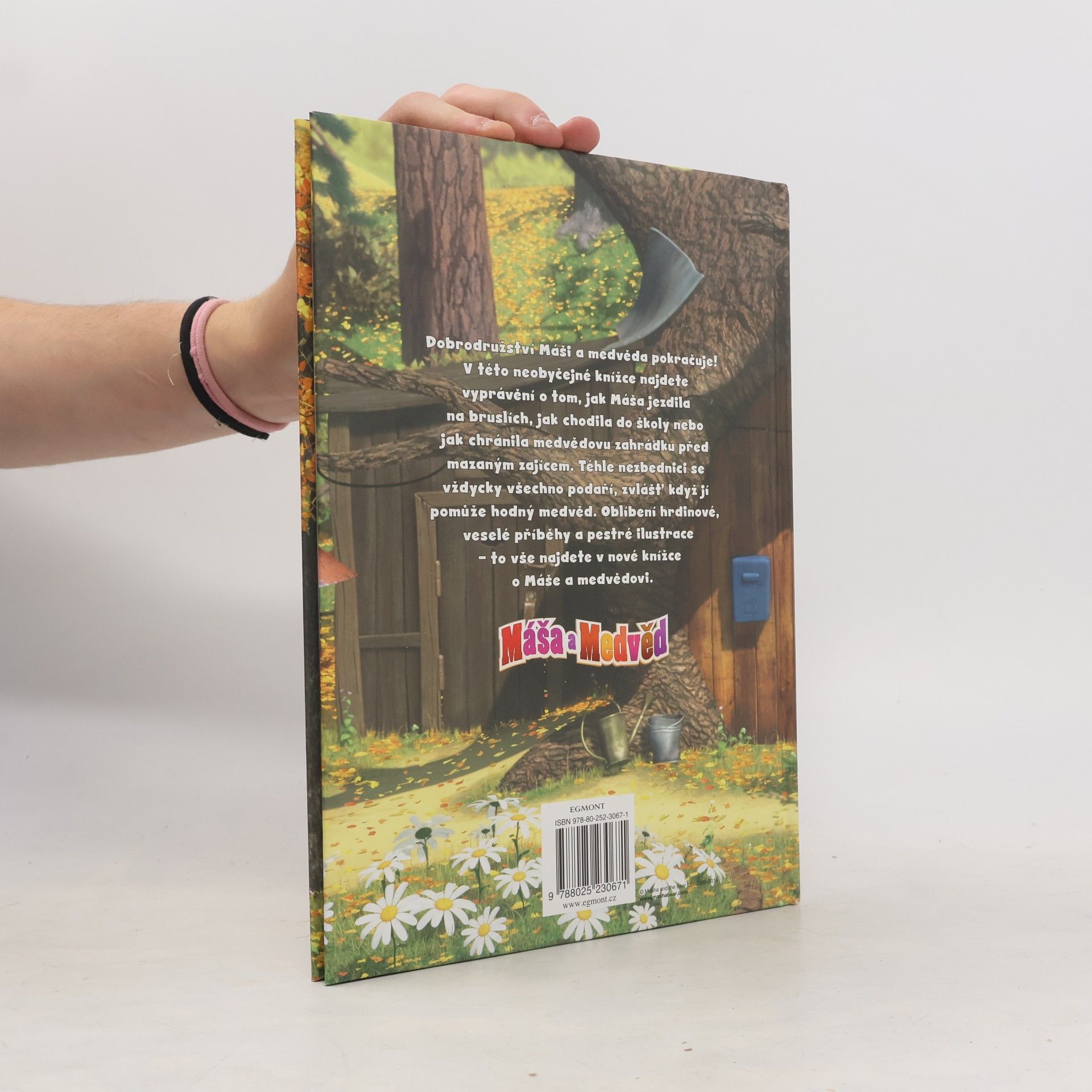 Nina Imanova Máša a medvěd