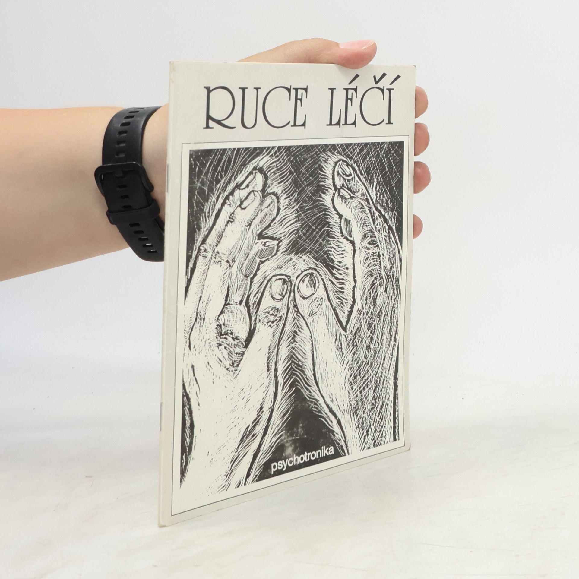 Věra Volná Ruce léčí