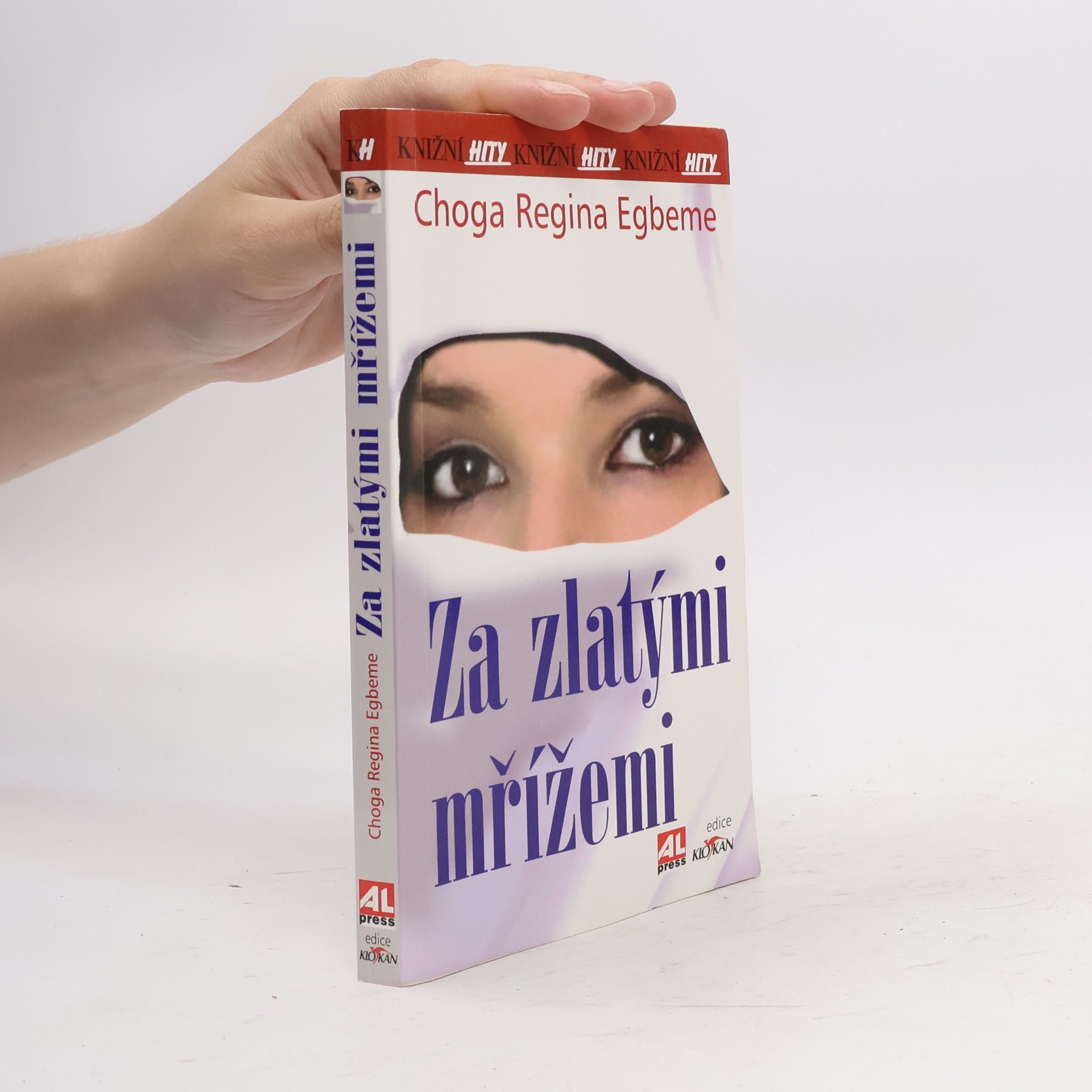 Choga Regina Egbeme Za zlatými mřížemi