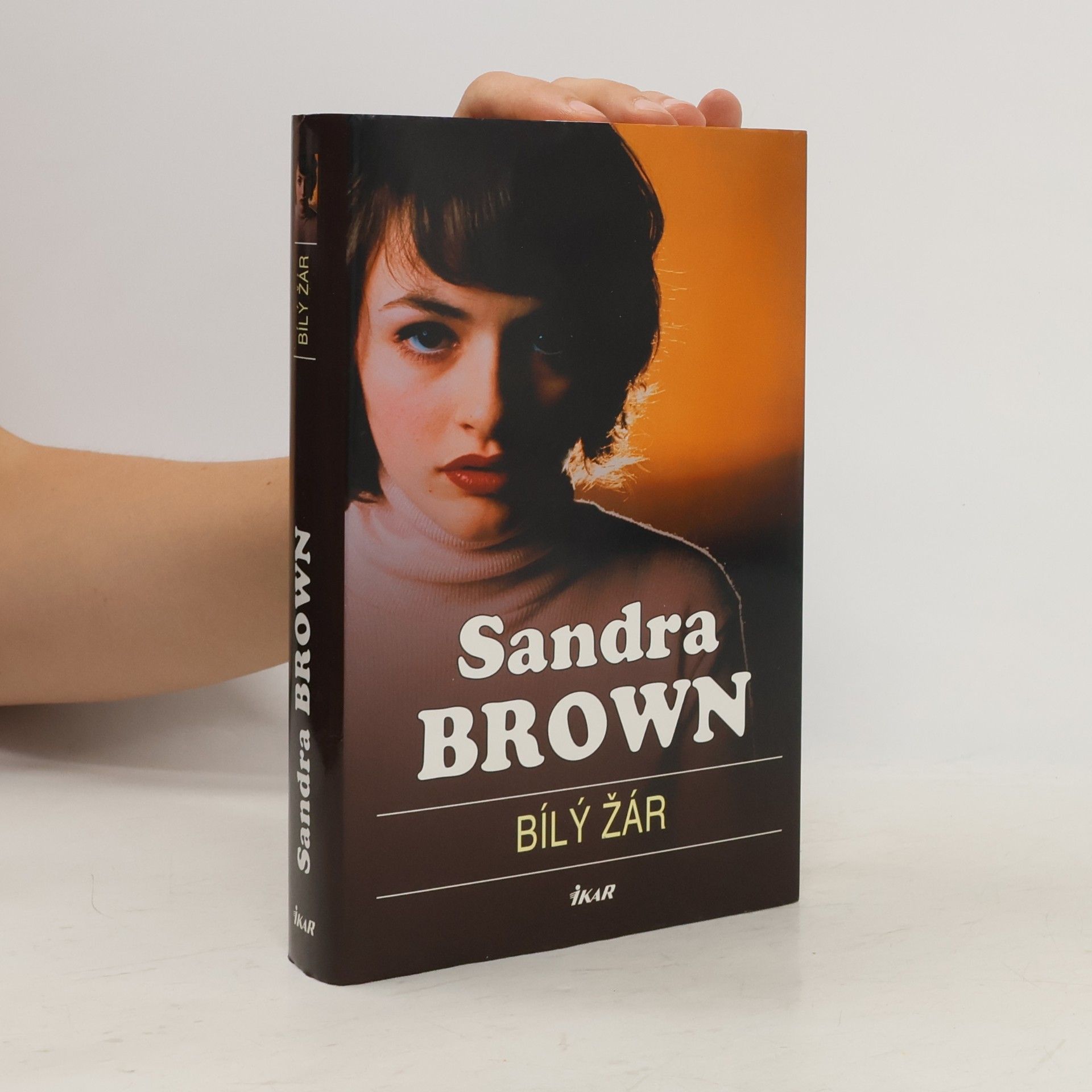 Sandra Brown Bílý žár