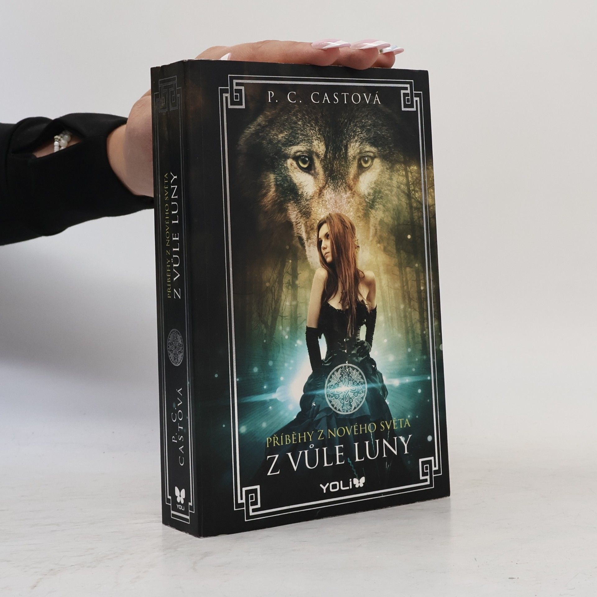 P. C. Cast Z vůle Luny. Příběhy z Nového světa. 1. díl