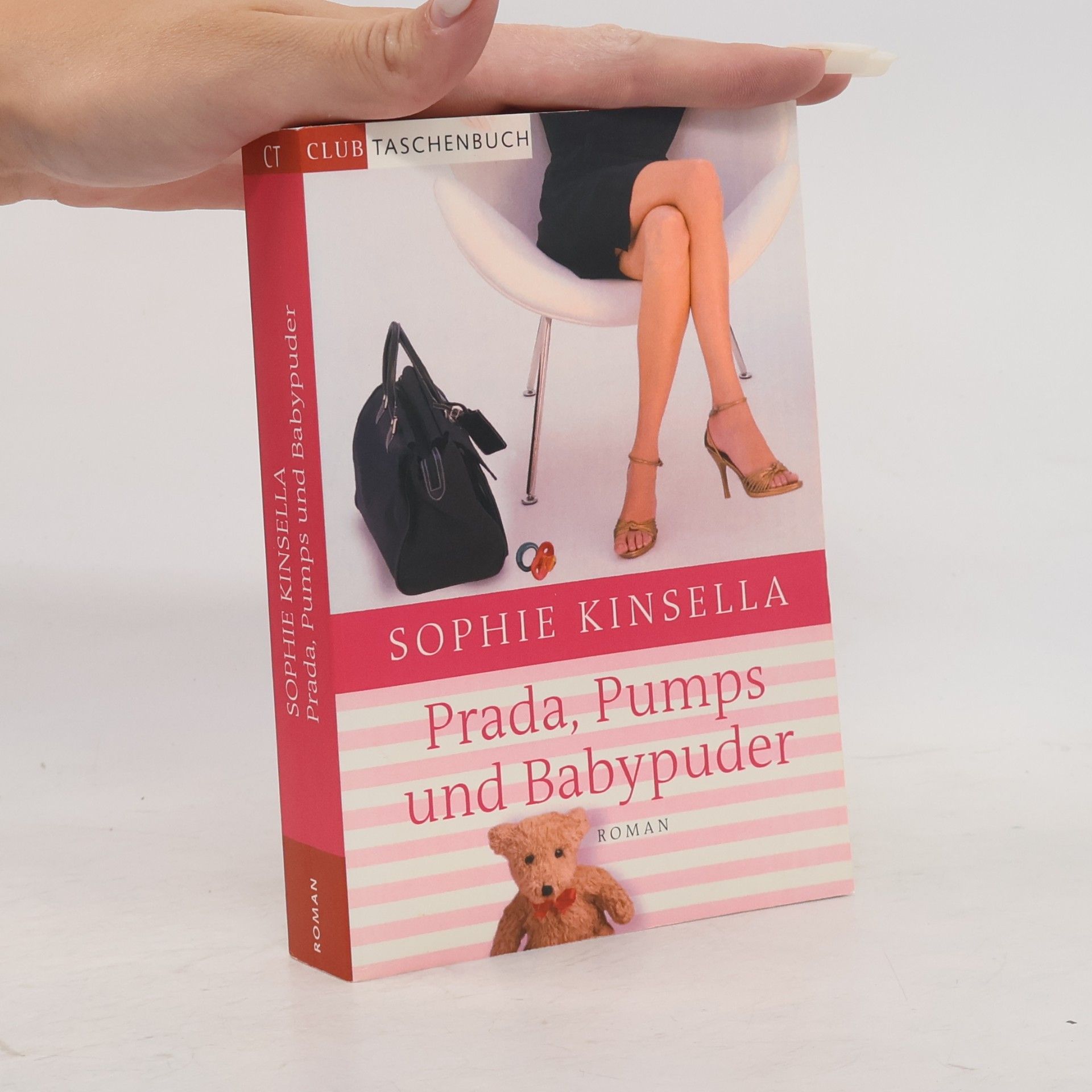 Sophie Kinsella Prada, Pumps und Babypuder