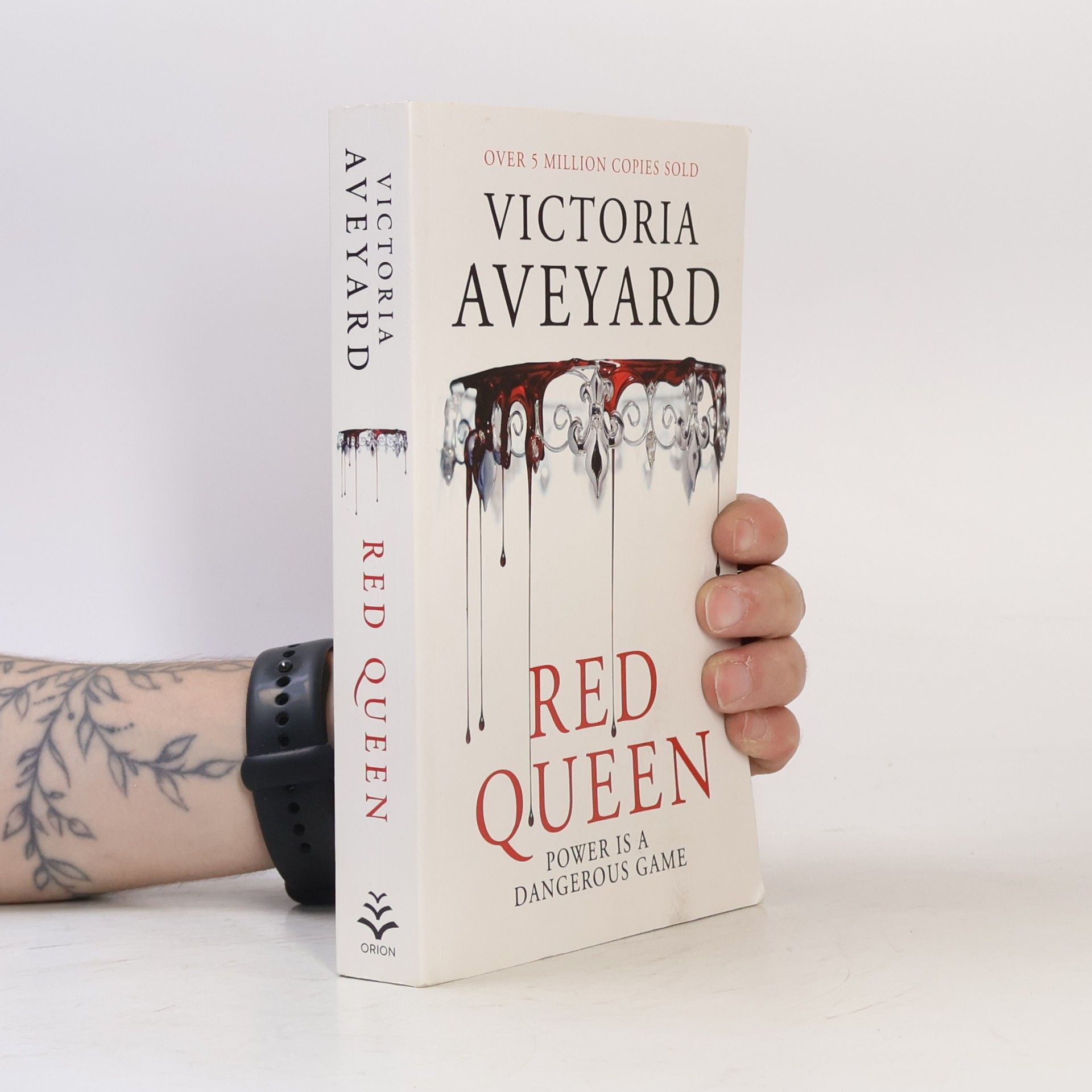 Victoria Aveyard Red Queen