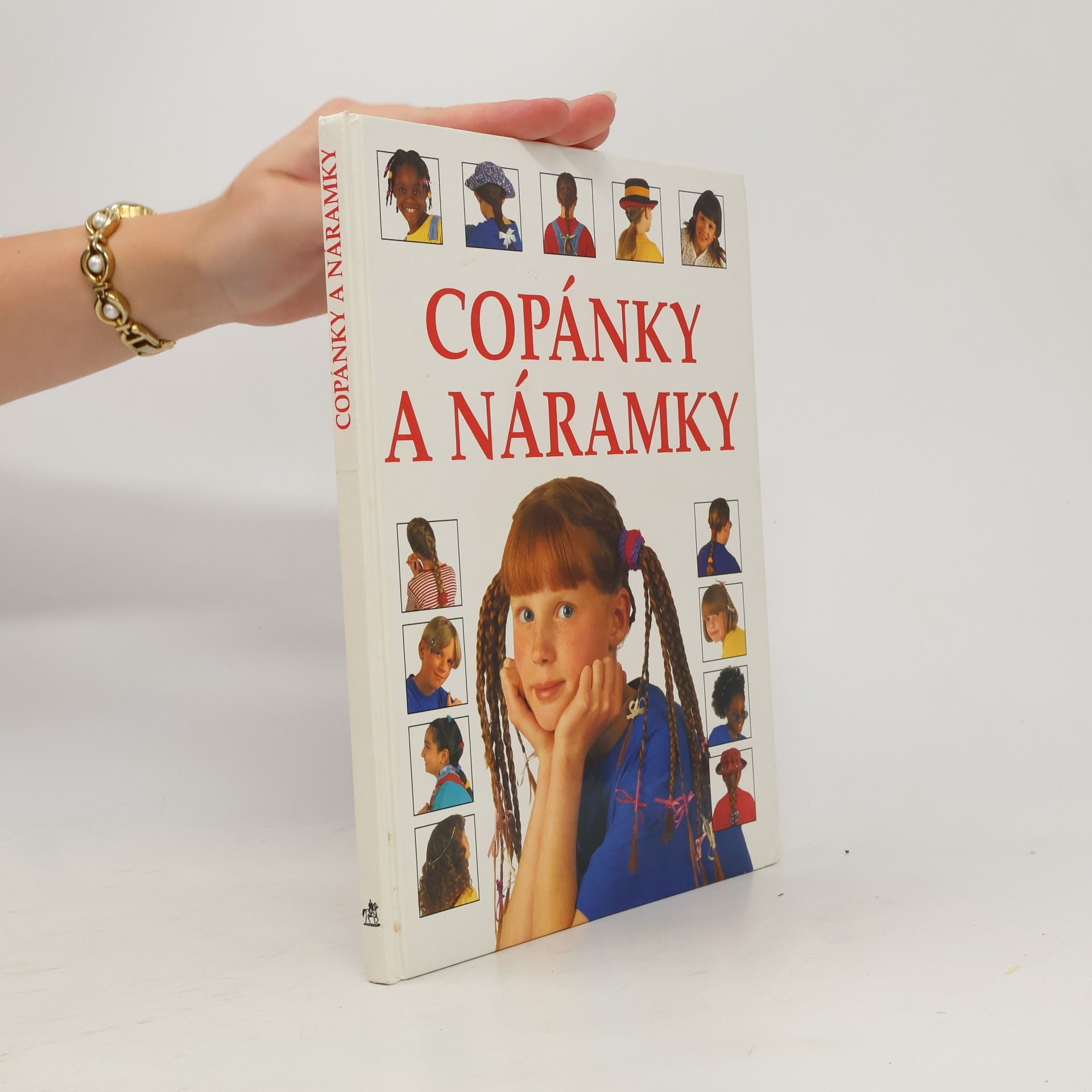 Copánky a náramky