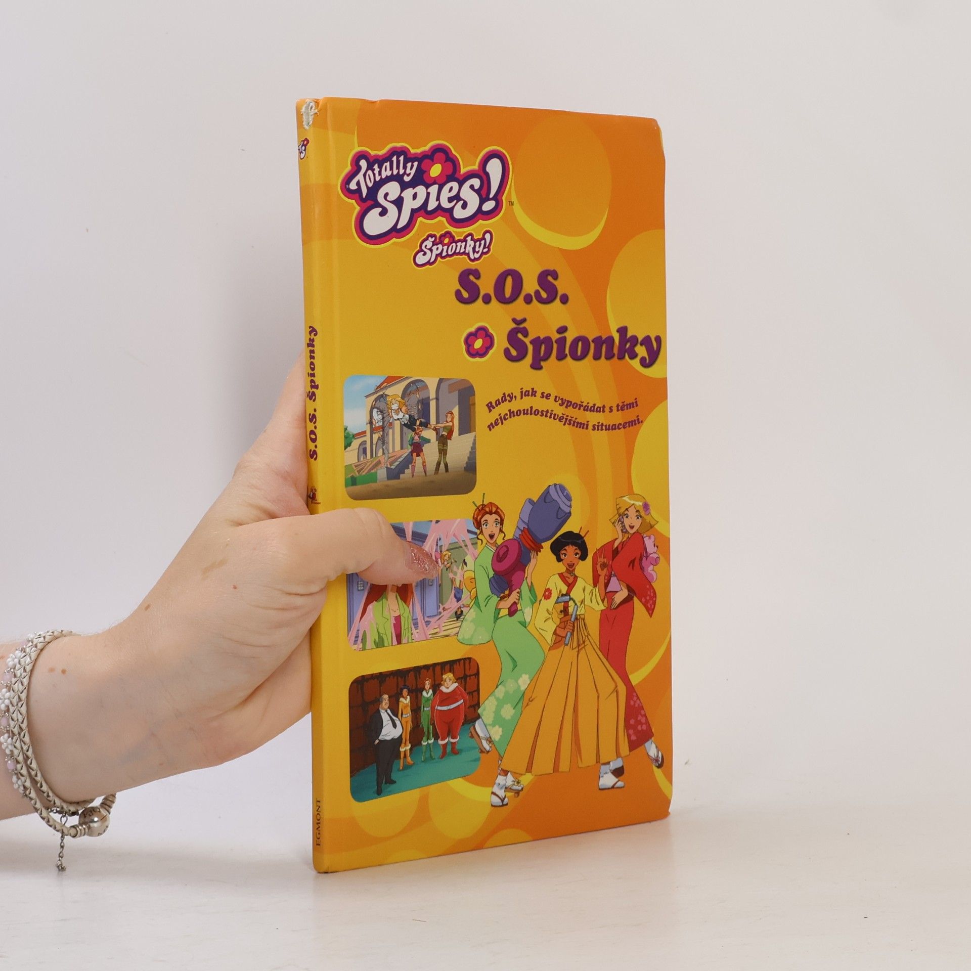 Klára Nettlová S.O.S. Špionky. Rady, jak se vypořádat s těmi nejchoulostivějšími situacemi